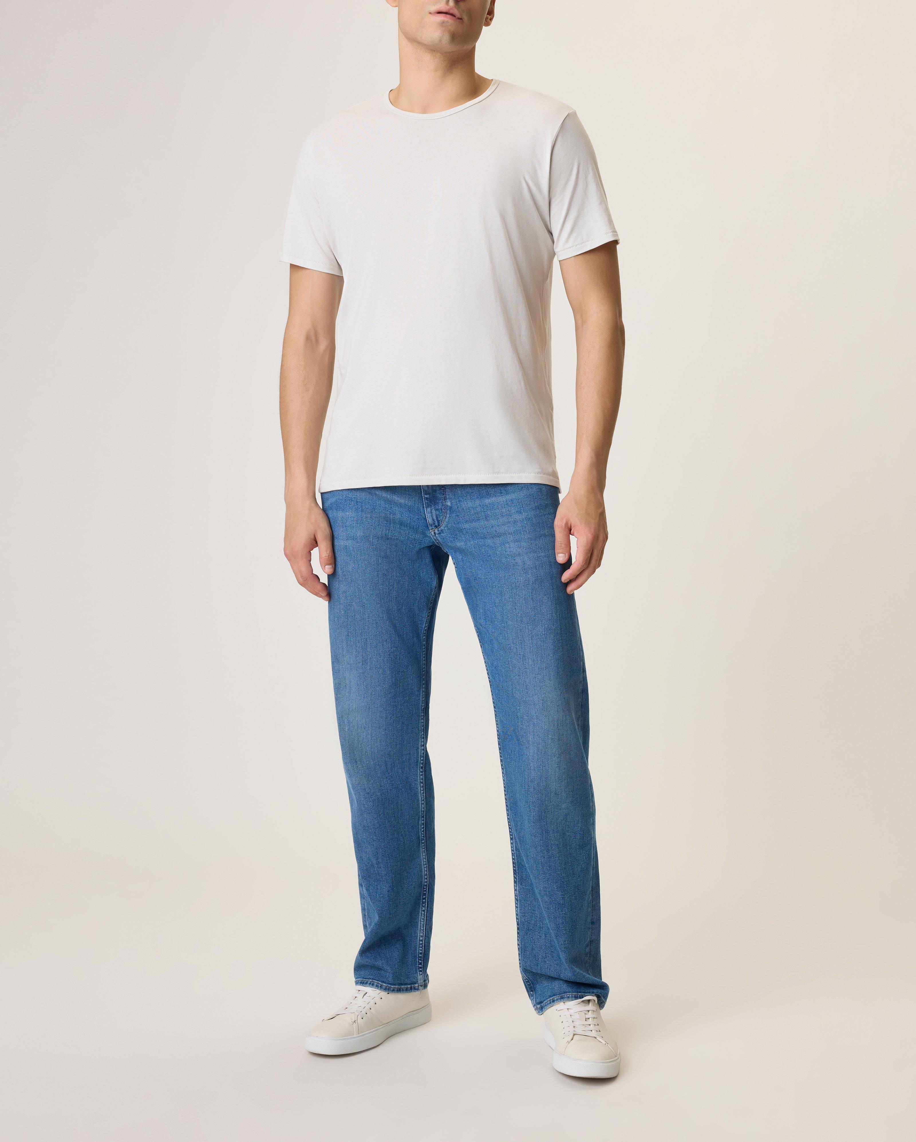 rb 4 Straight Fit Jeans image number 1