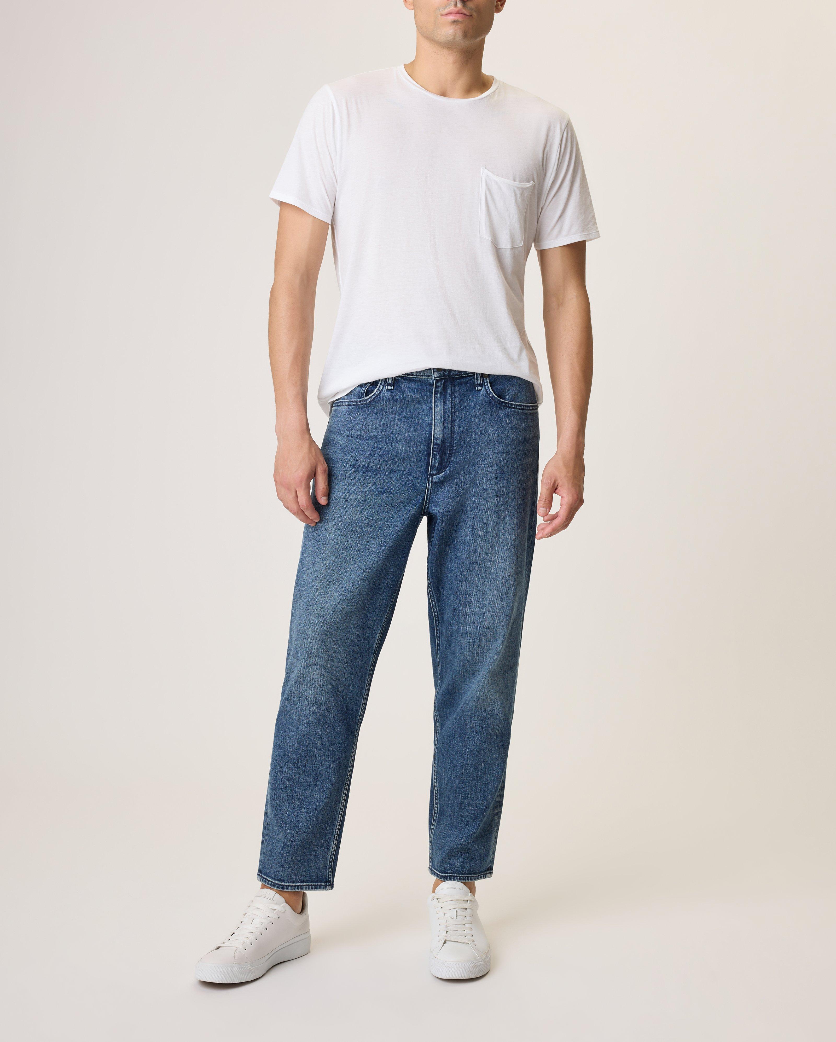 Cropped Taper Fit Jeans image number 1