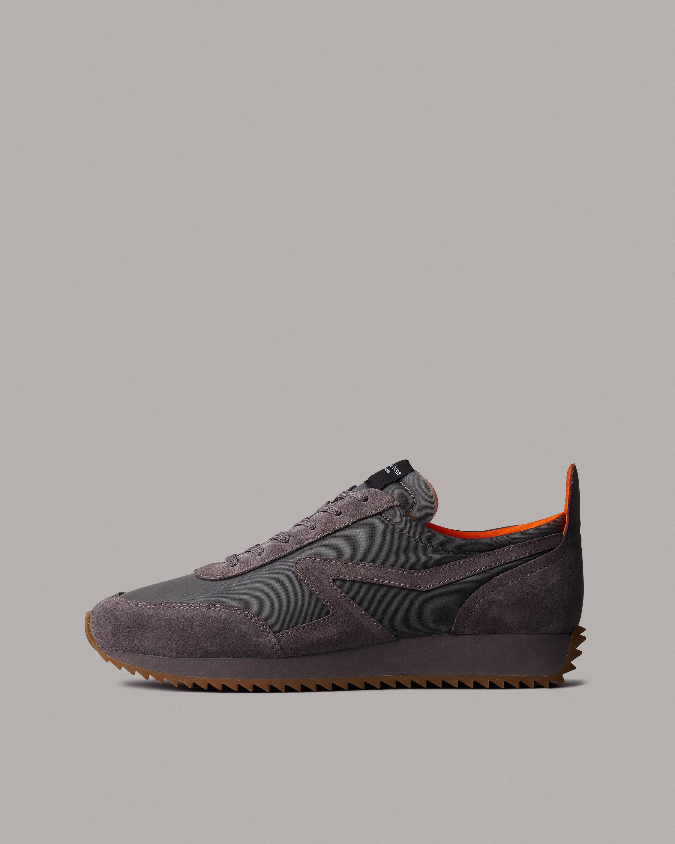 Retro Runner Bomber - Nylon image number 1