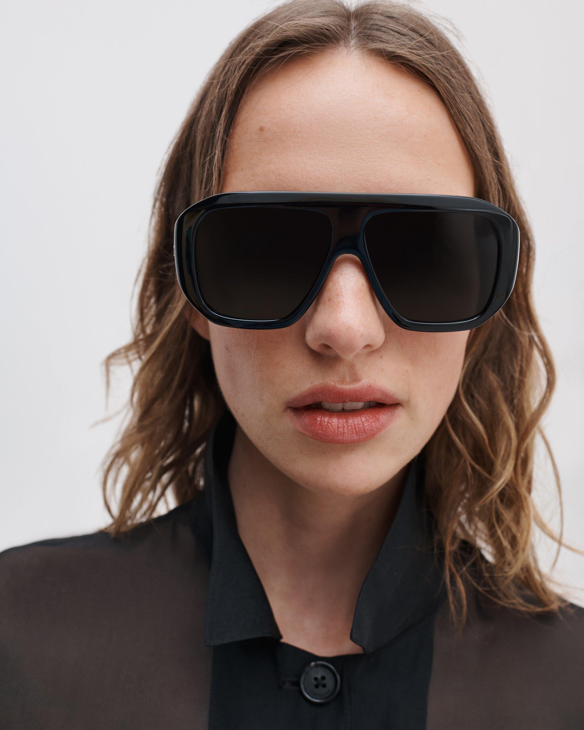 Roxy Navigator Sunglasses image number 4