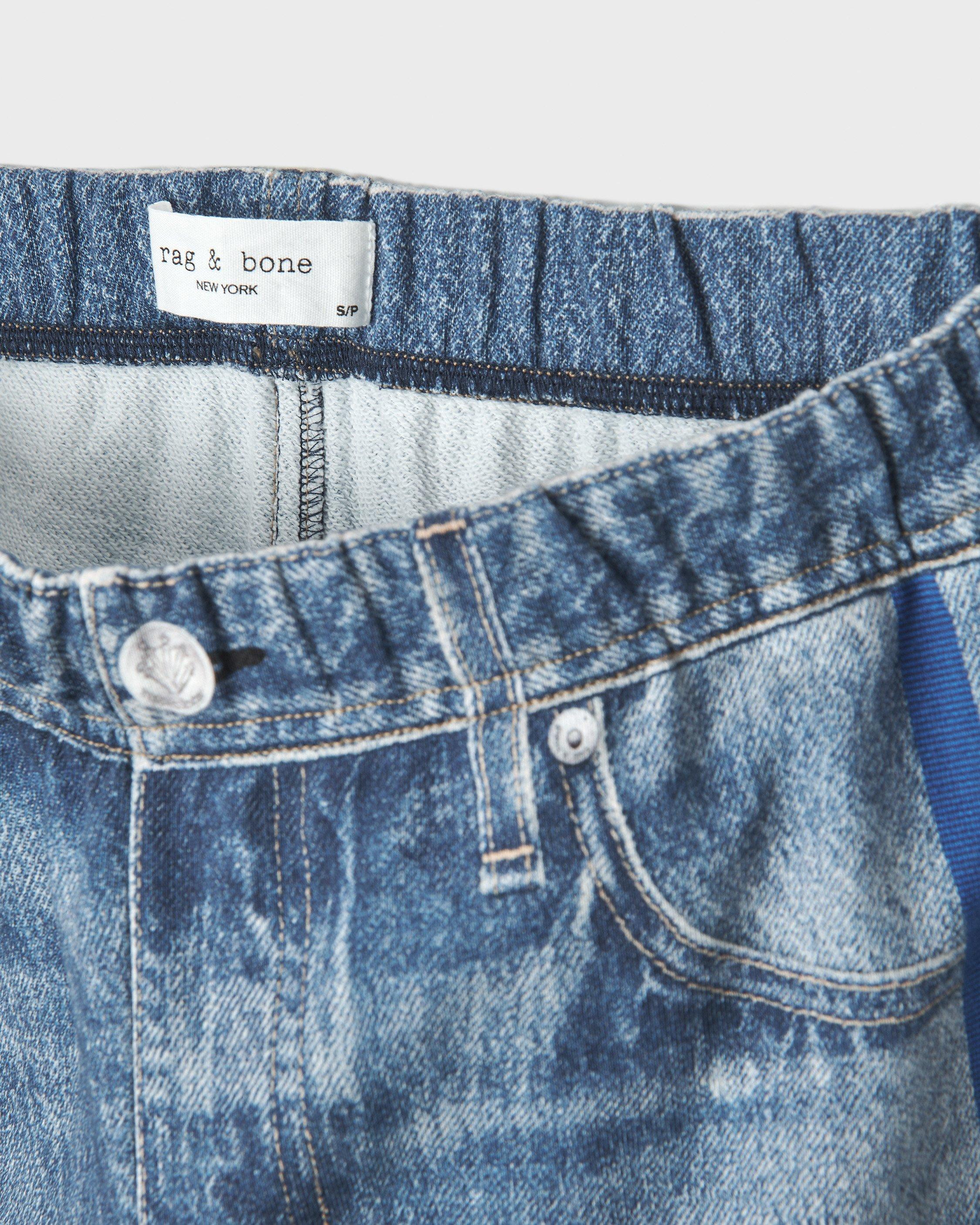 rb Miramar Graphic Track Pant image number 6