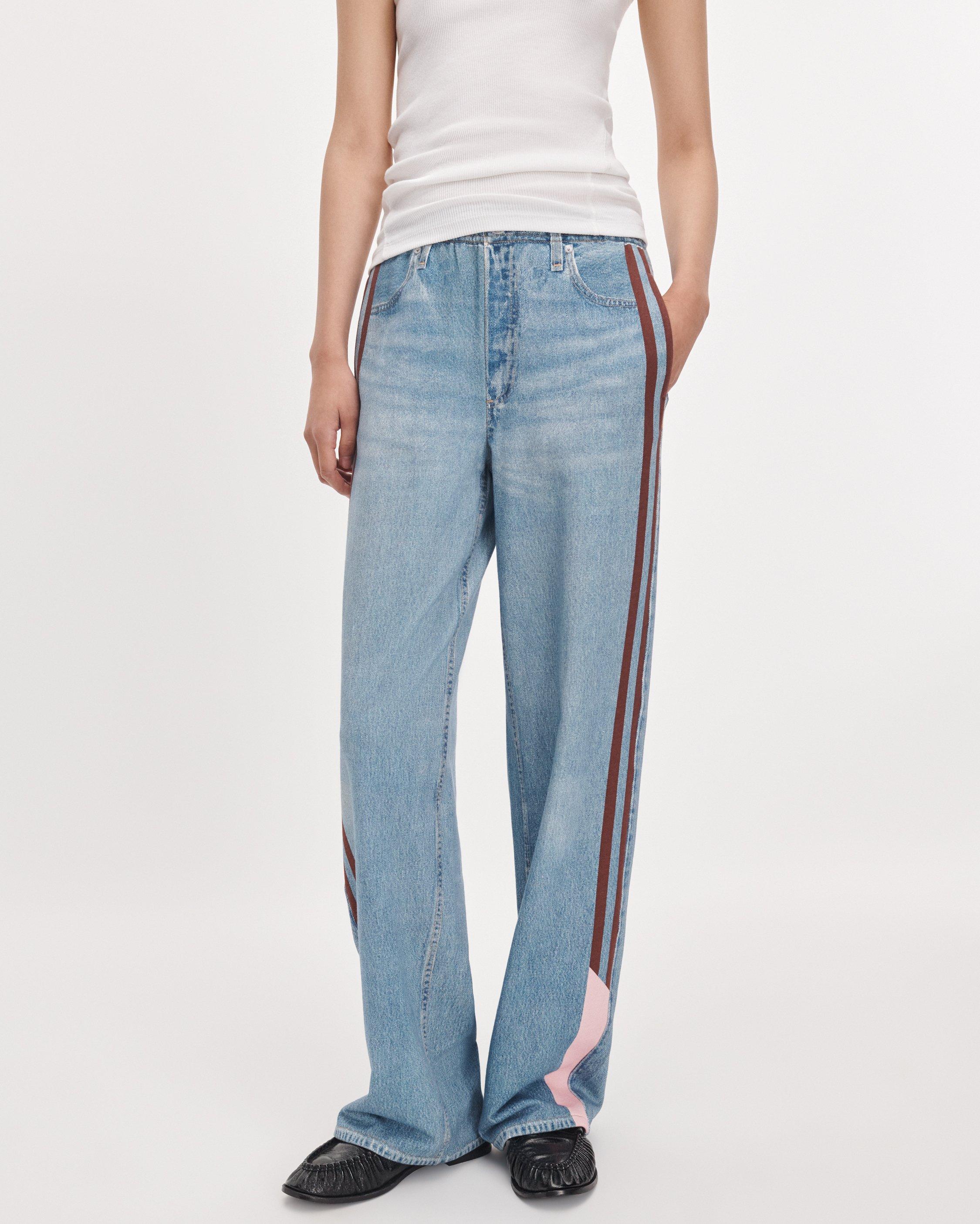 rb Miramar Graphic Track Pant image number 3