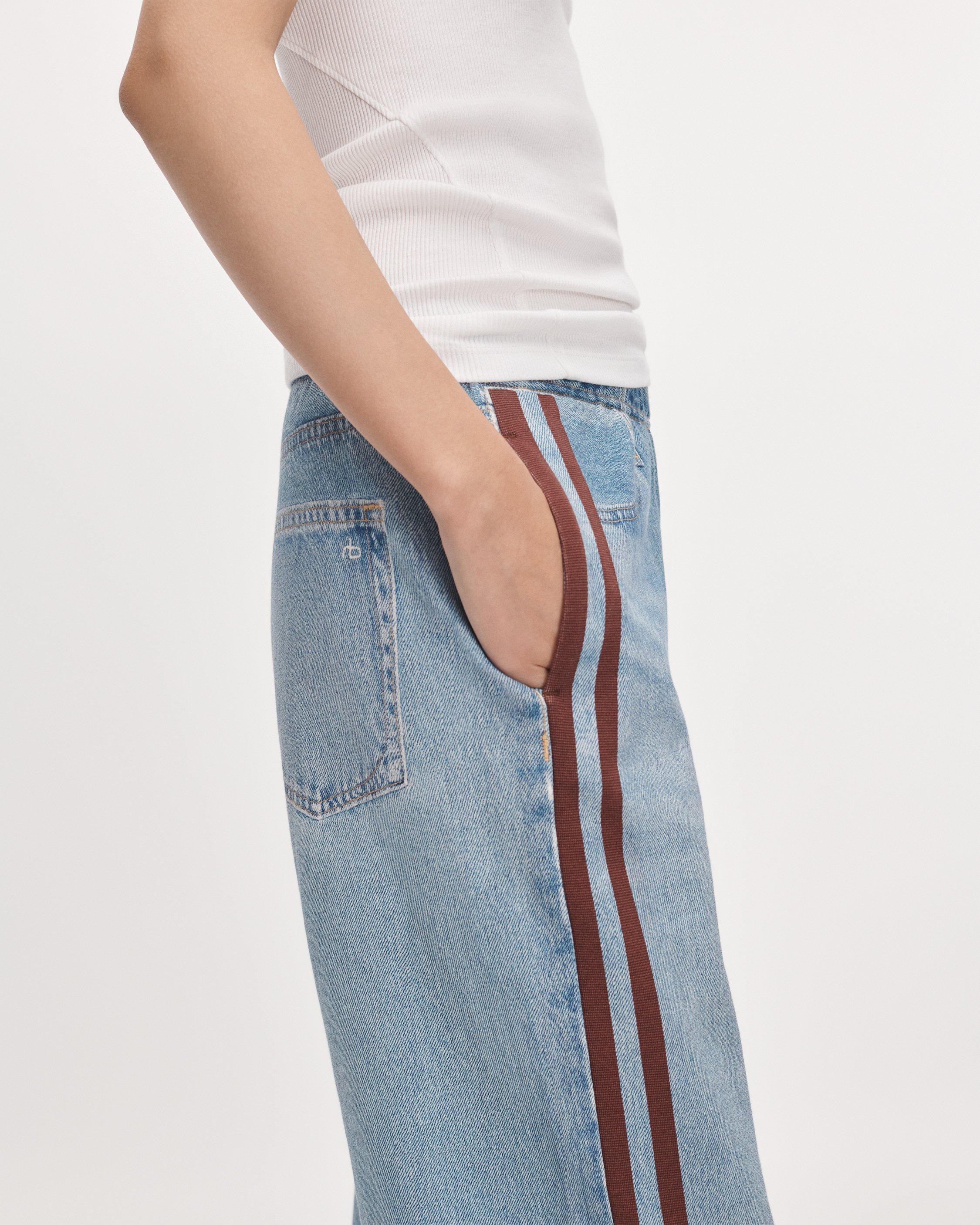 rb Miramar Graphic Track Pant image number 5