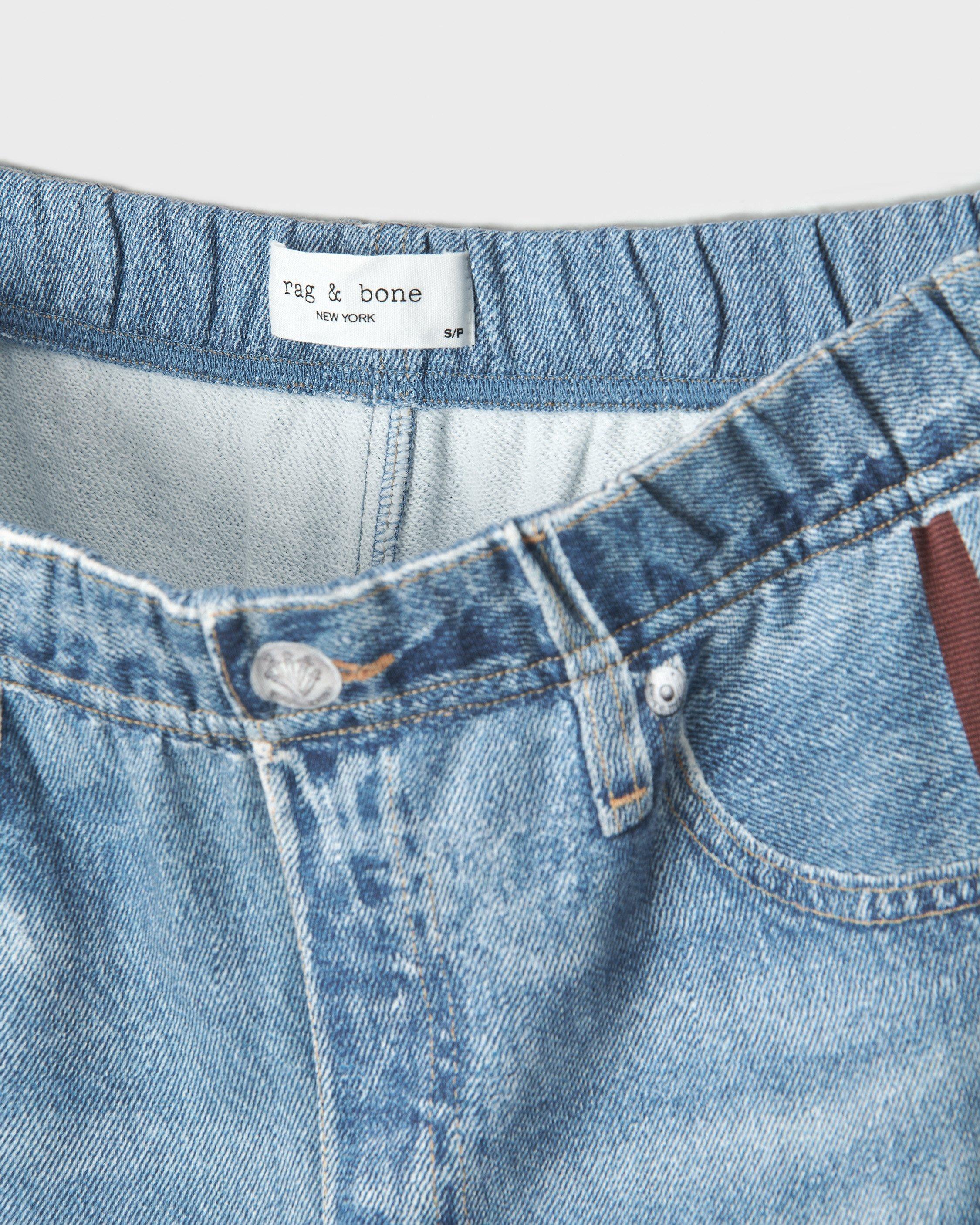 rb Miramar Graphic Track Pant image number 6