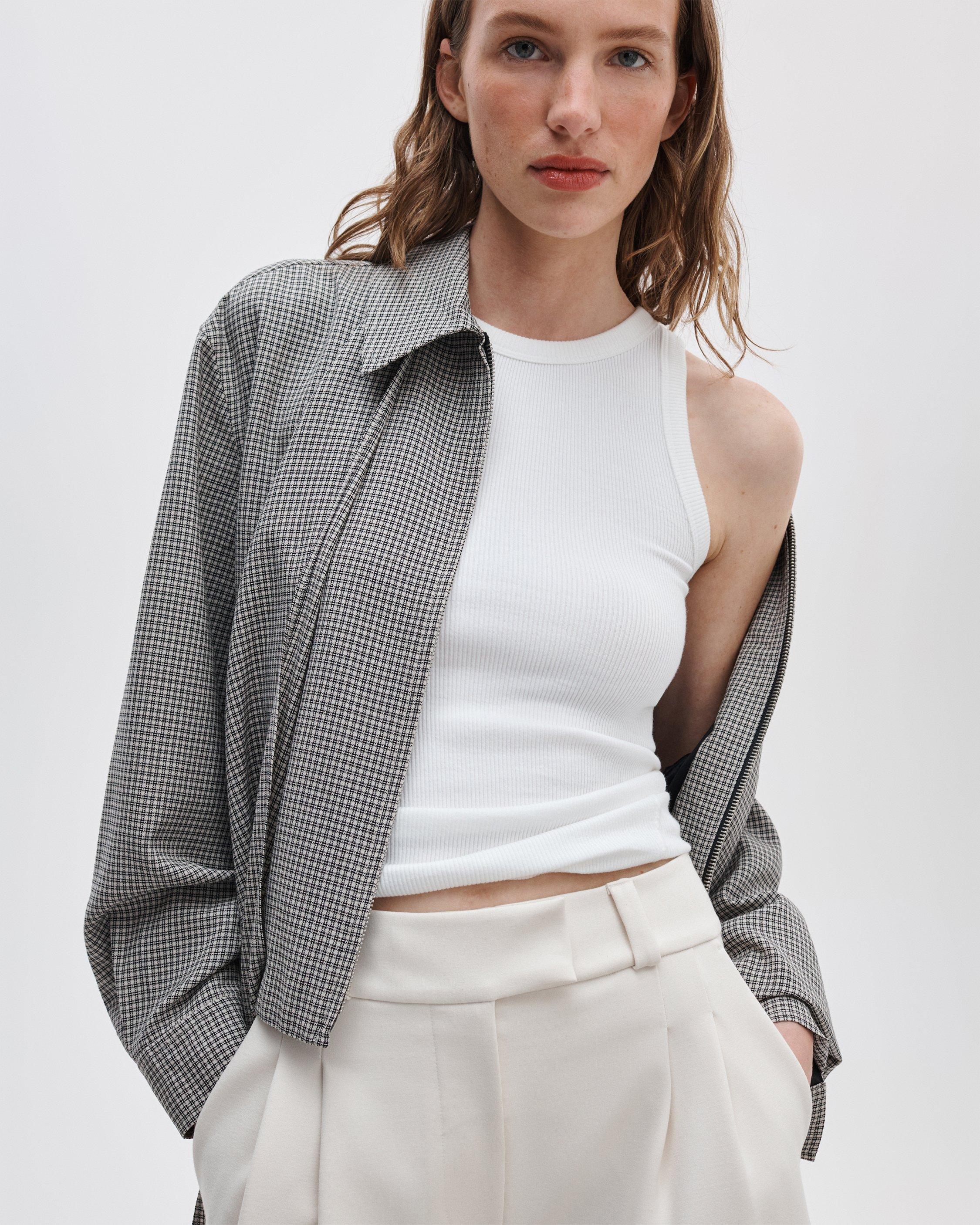 Neila Refine Knit Short image number 4