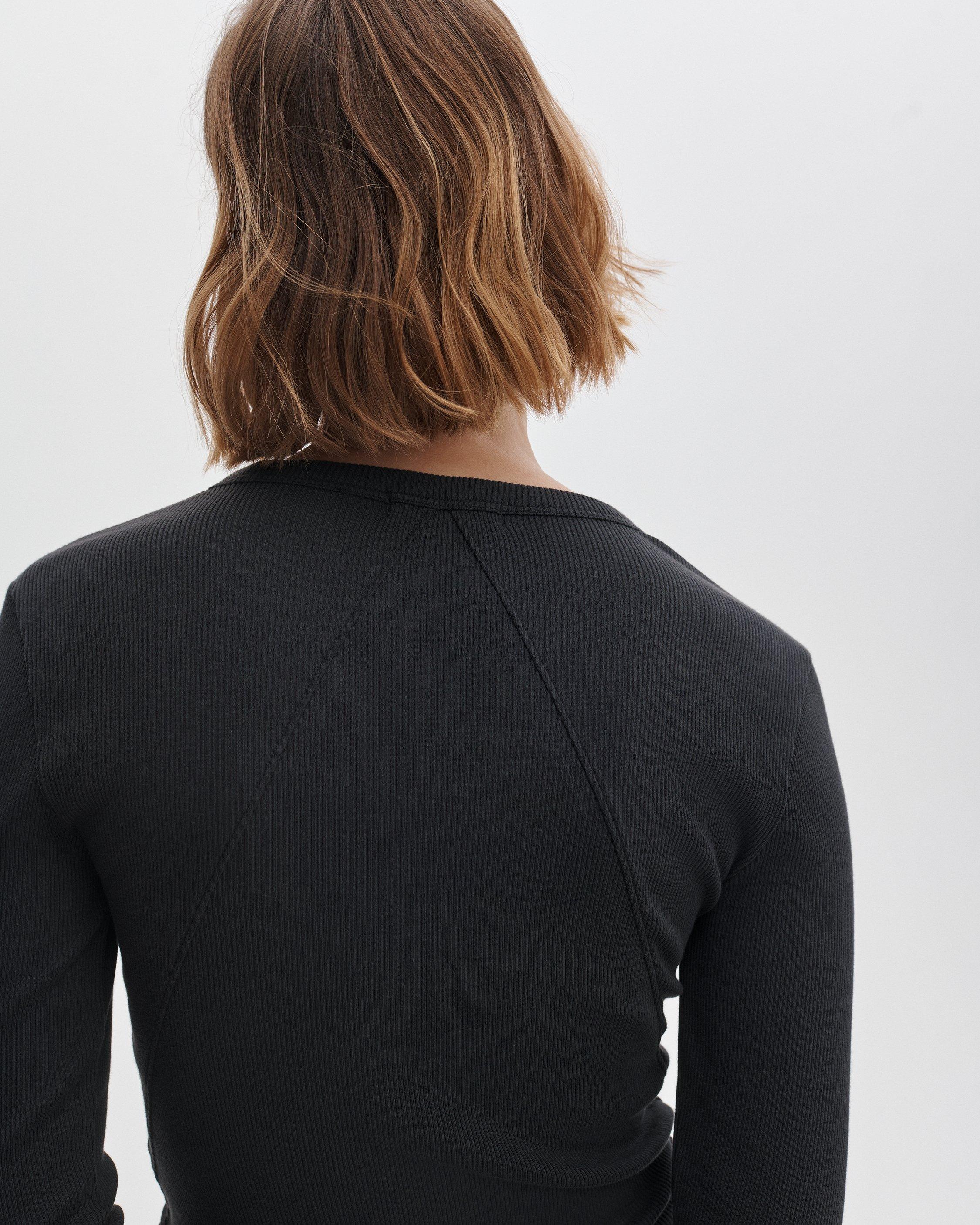 The Essential Ribbed Long-Sleeve Tee image number 6