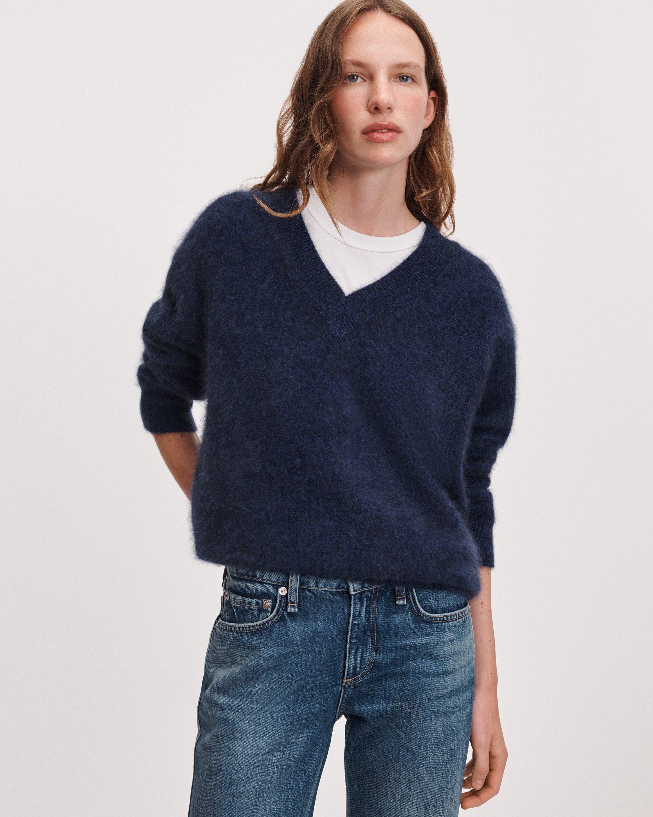 Jada Brushed Cashmere V-Neck image number 1