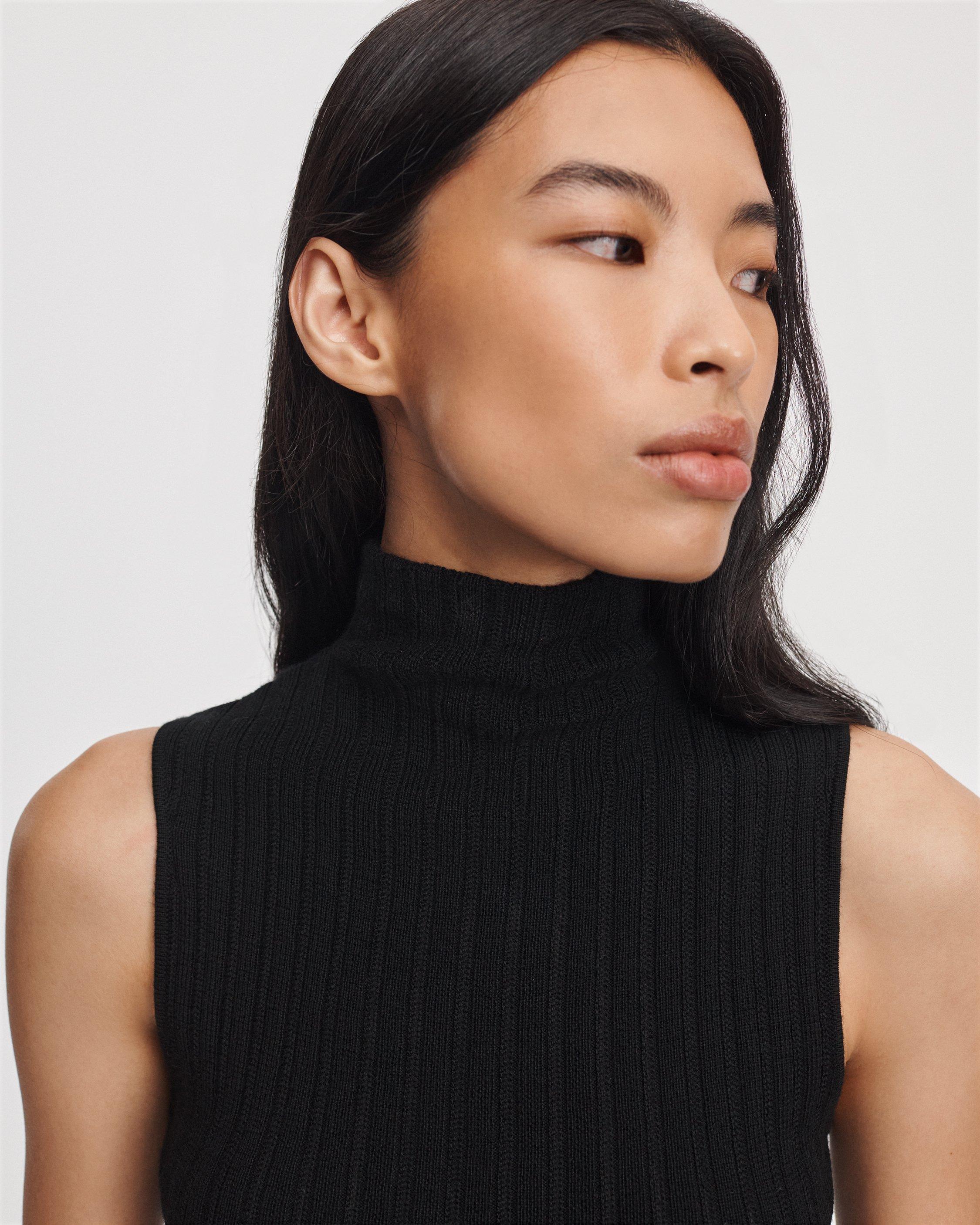 Rhodes Sleeveless Turtleneck image number 4