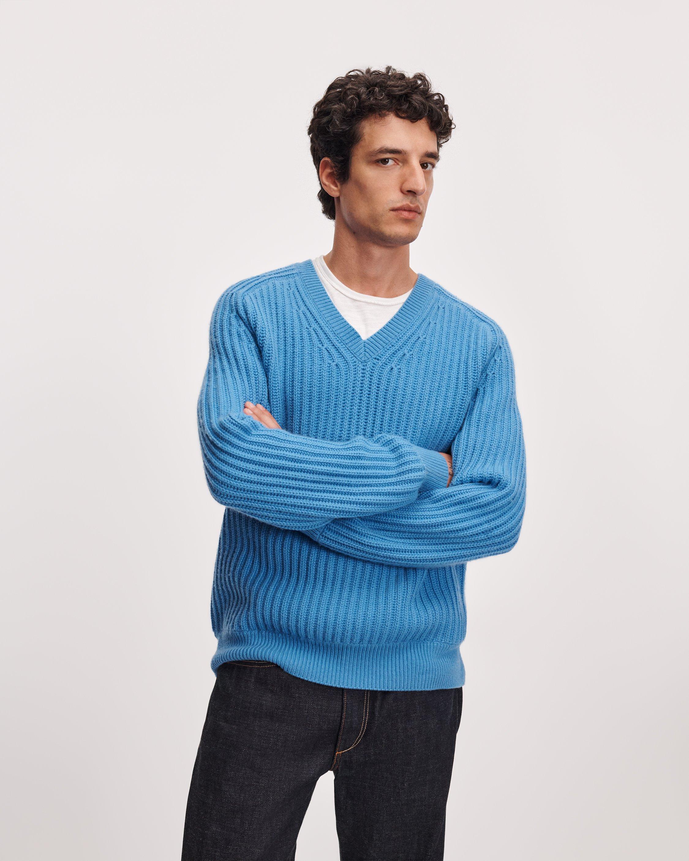 Theo Wool-Cashmere V-Neck Sweater image number 2