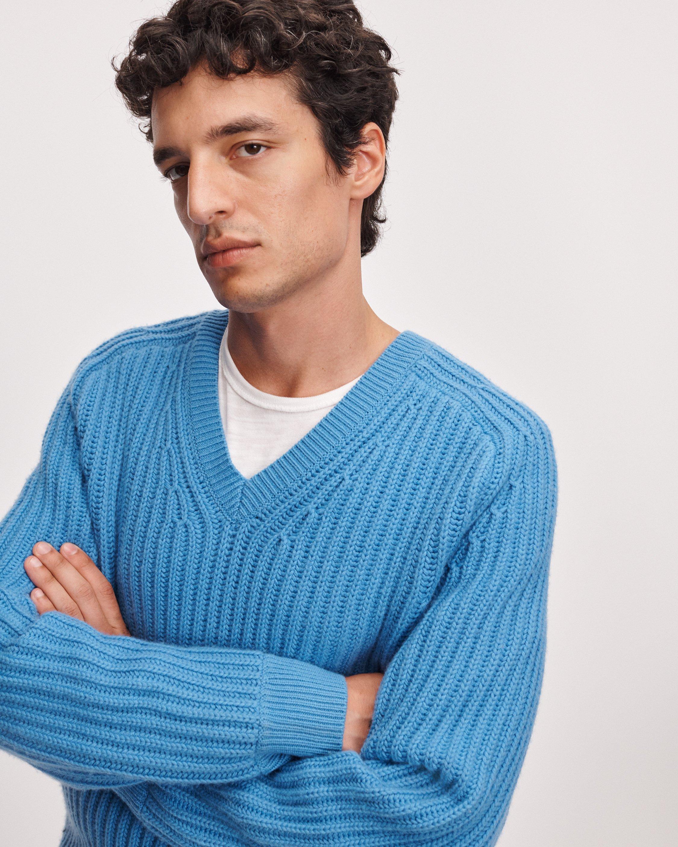 Theo Wool-Cashmere V-Neck Sweater image number 4