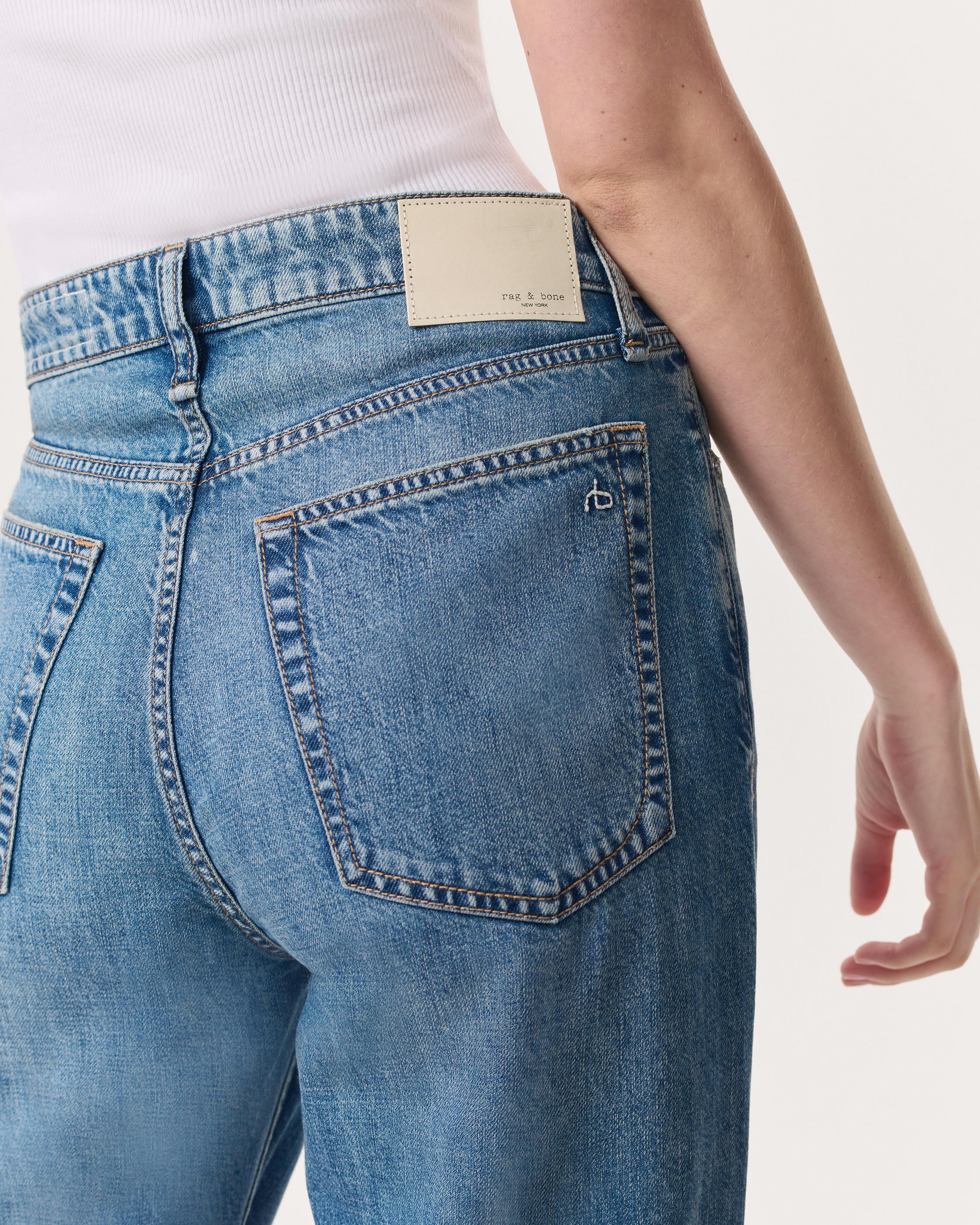 Featherweight Logan Wide-Leg Jeans image number 4