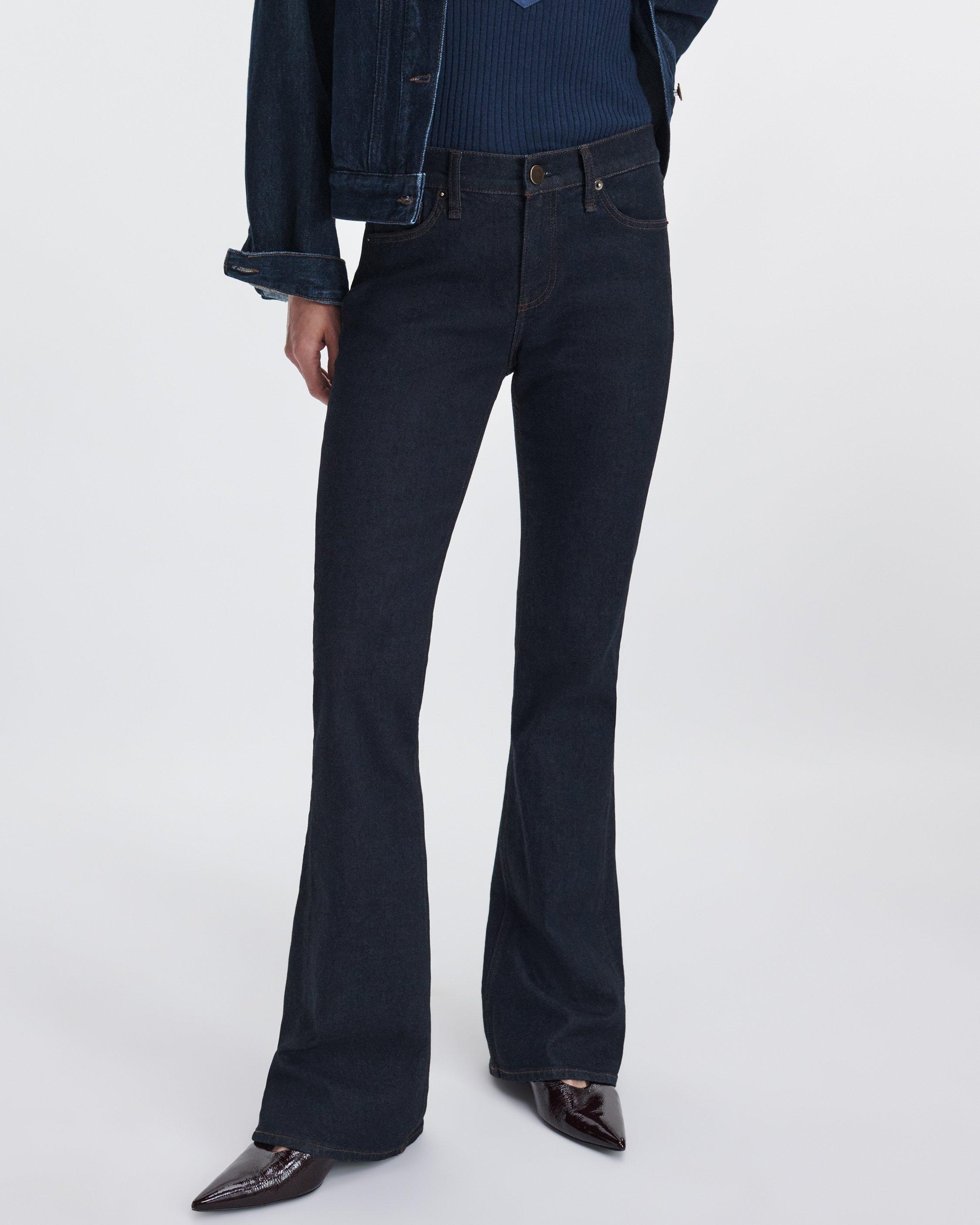 Kinsley Bootcut Jean image number 3