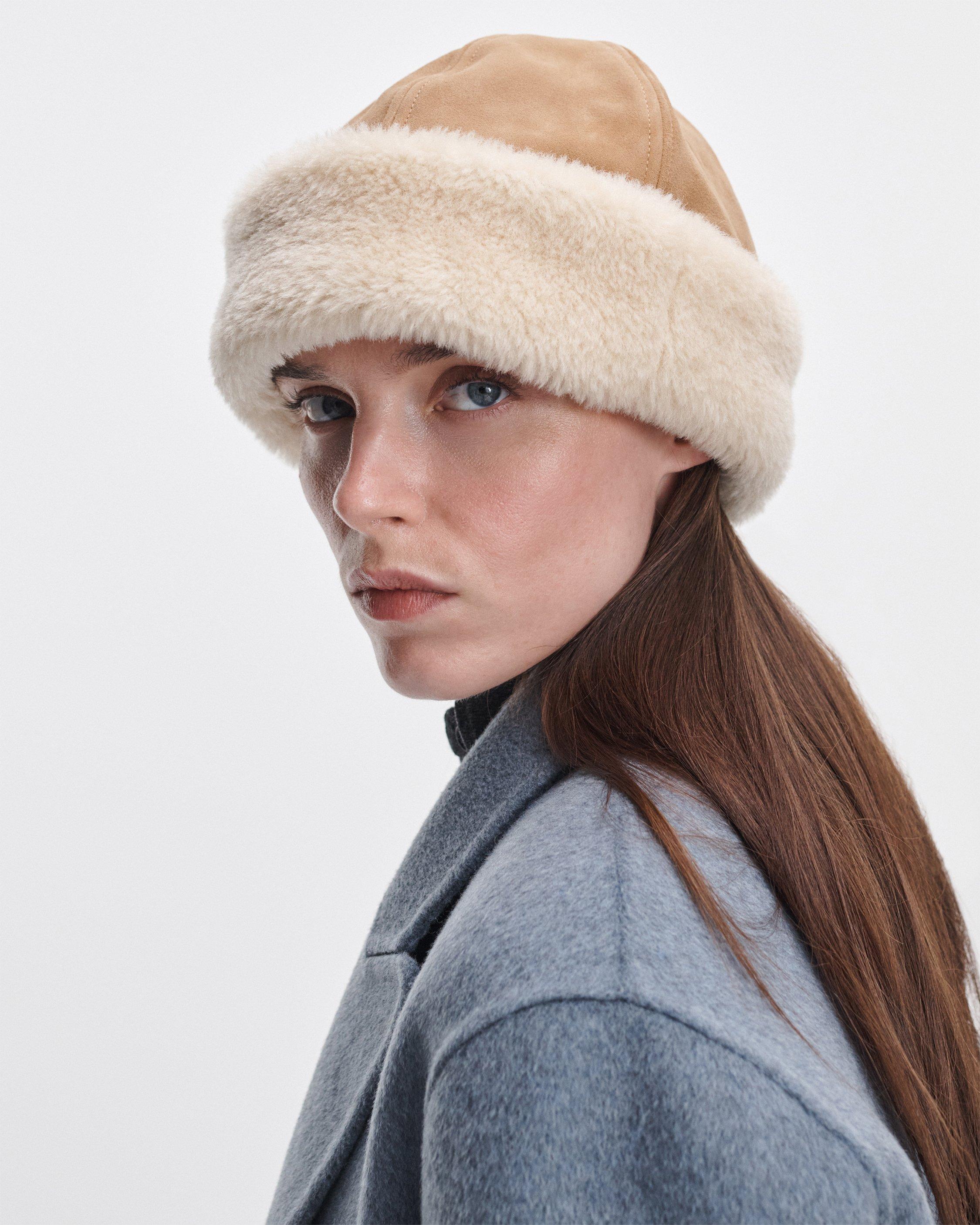 Elle Watch Cap image number 2