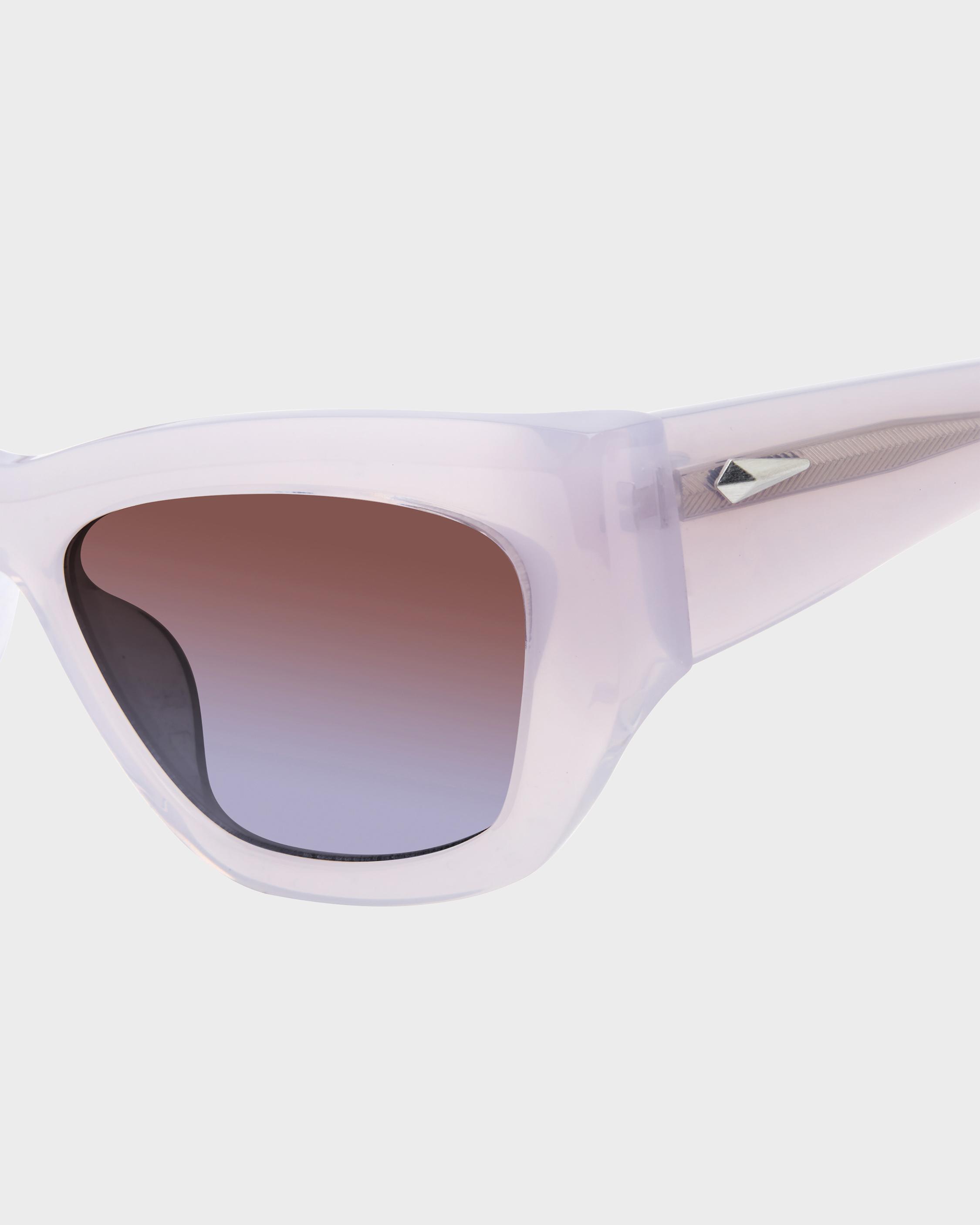 Gwyn Sunglasses image number 3