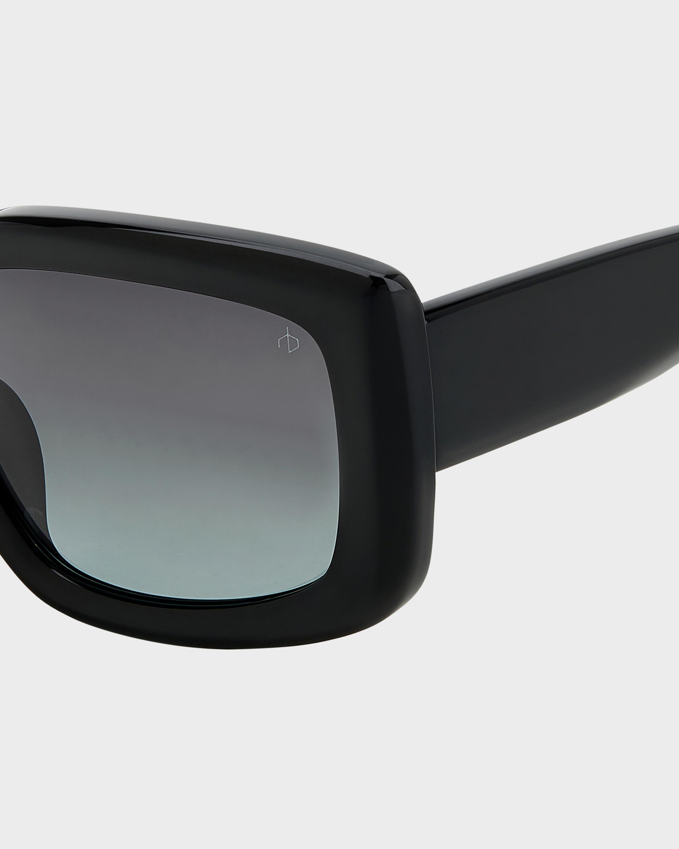 Sofie Sunglasses image number 3