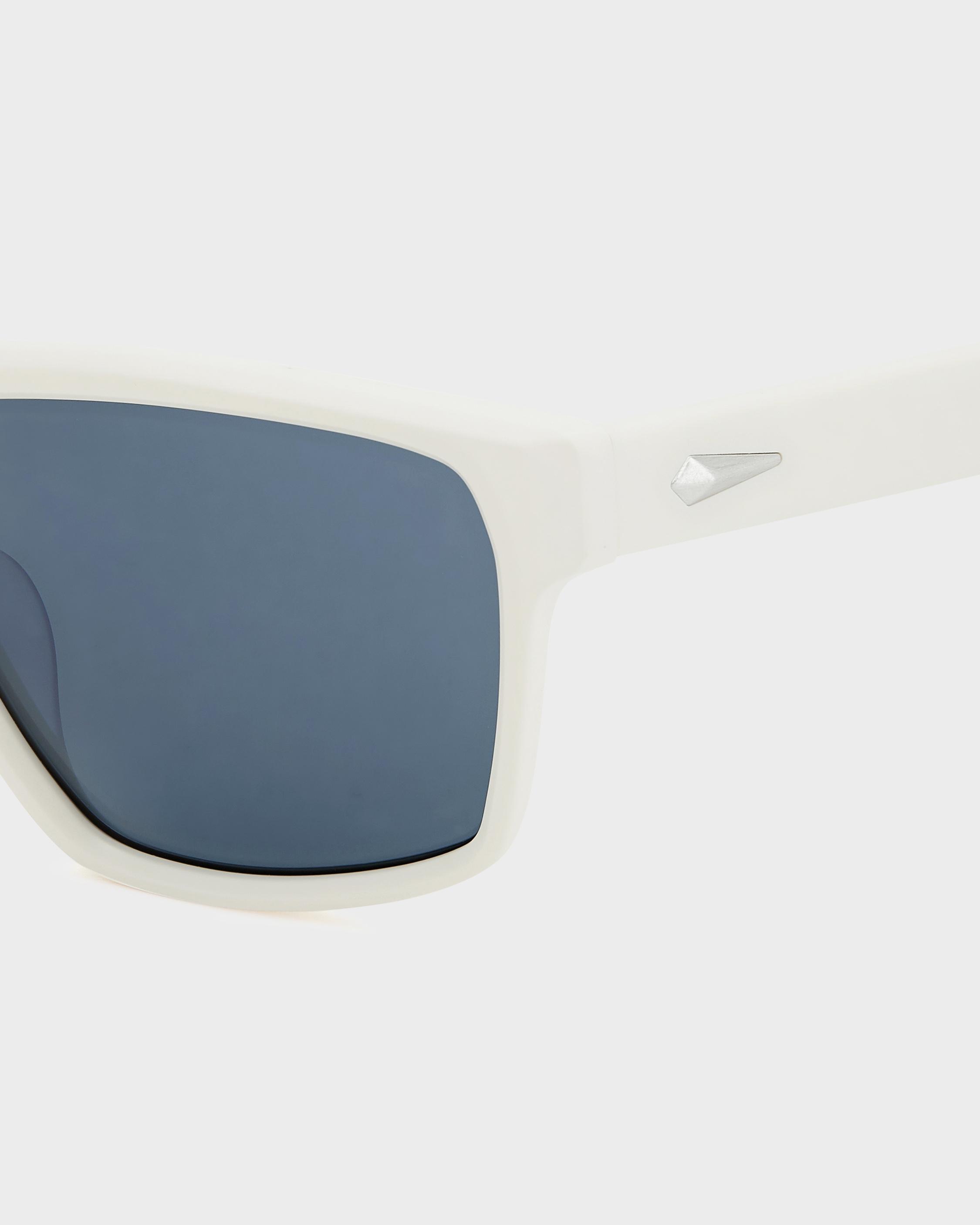 Aron Sunglasses image number 3