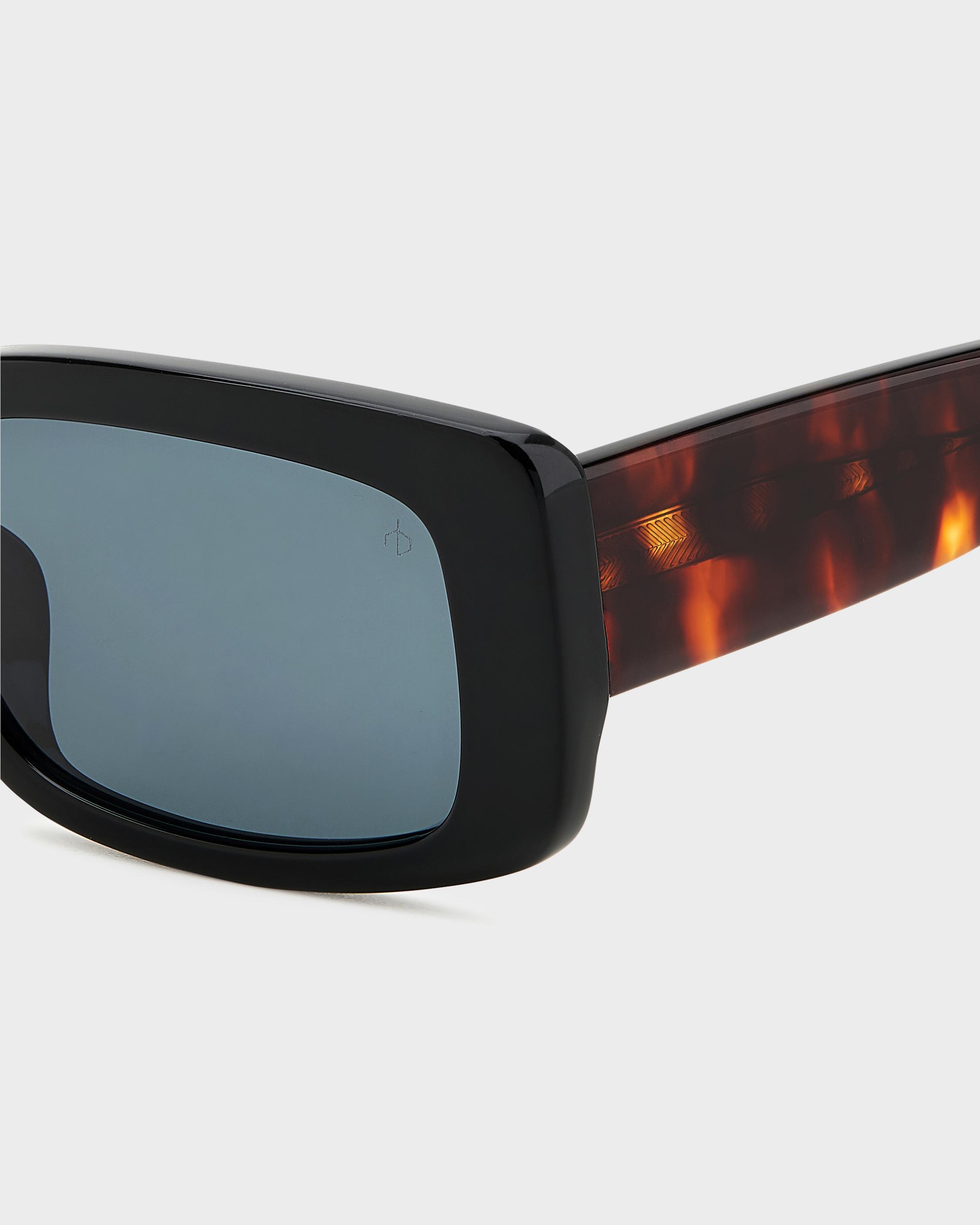 Reed Sunglasses image number 3