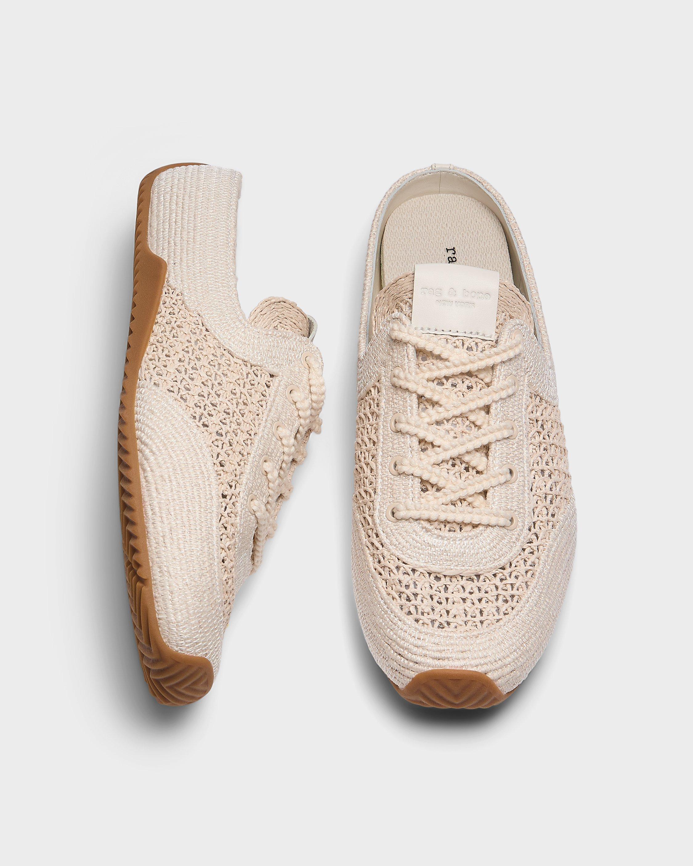 Ultra Slim Retro Runner Mule image number 4