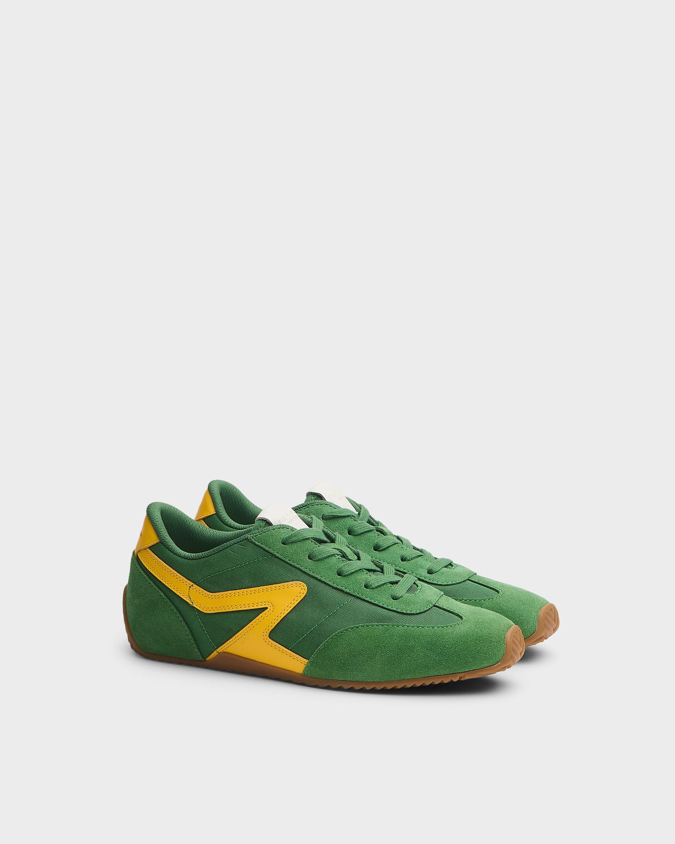 Ultra Slim Retro Runner image number 3