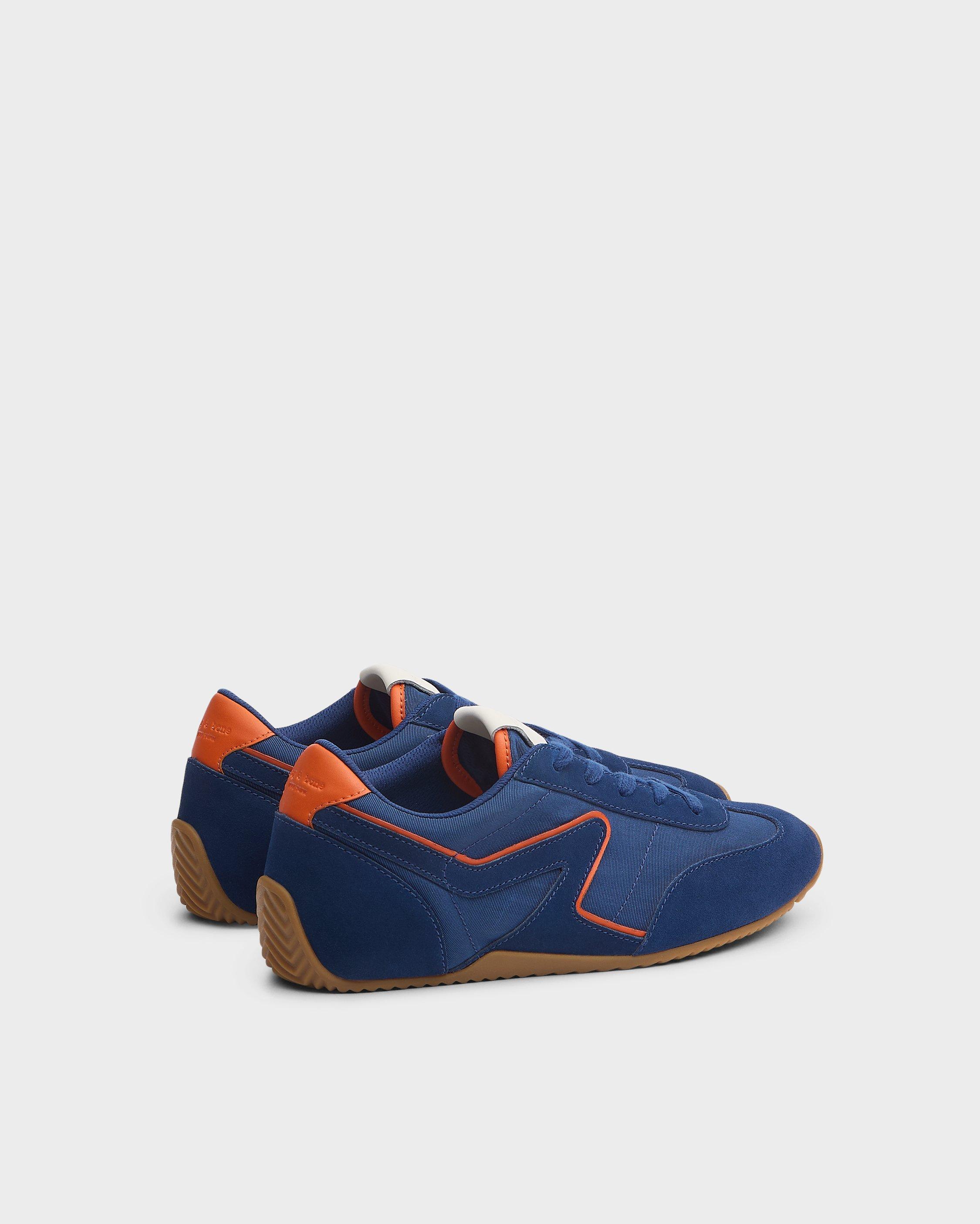 Ultra Slim Retro Runner image number 3
