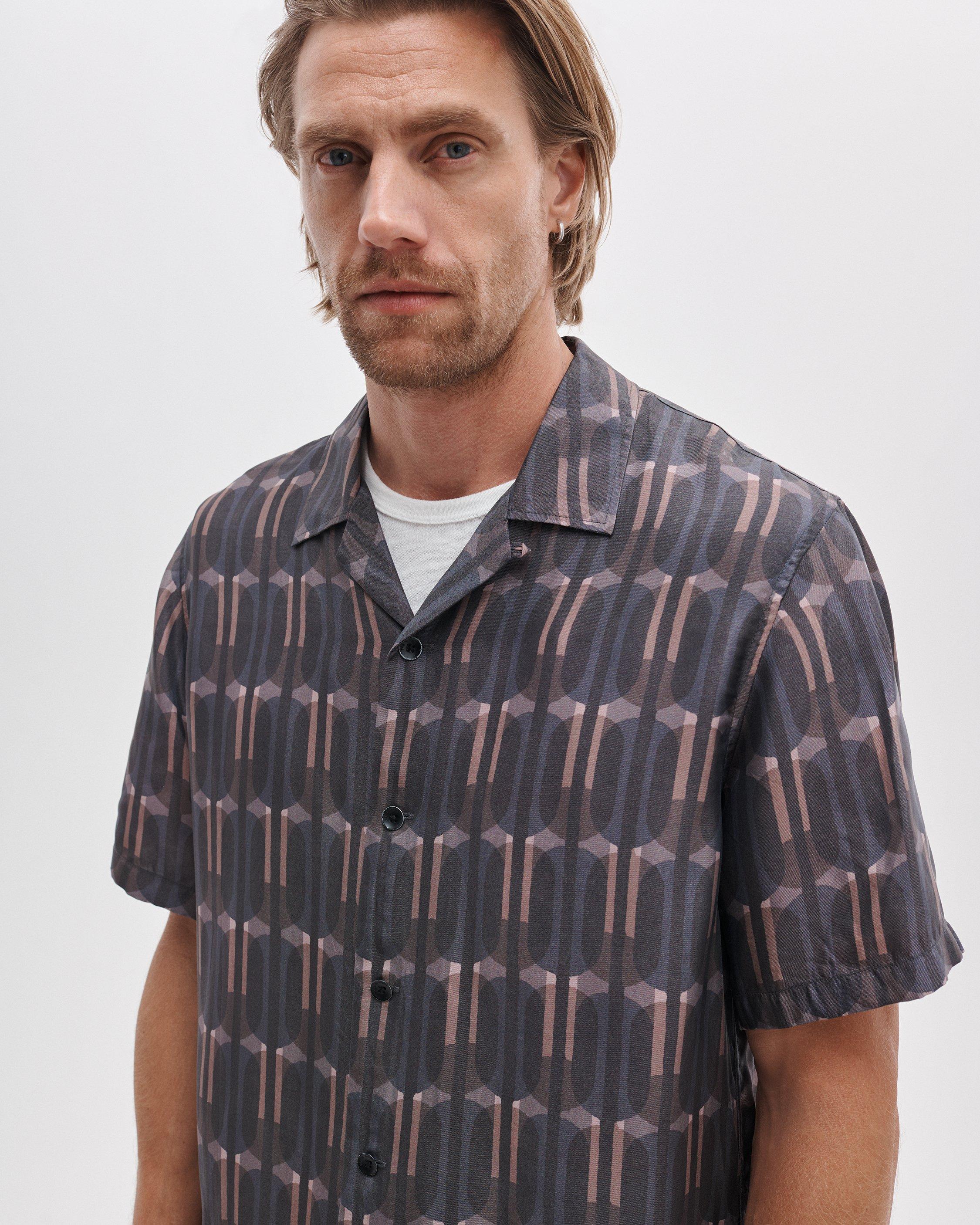 Avery Printed Shirt image number 4