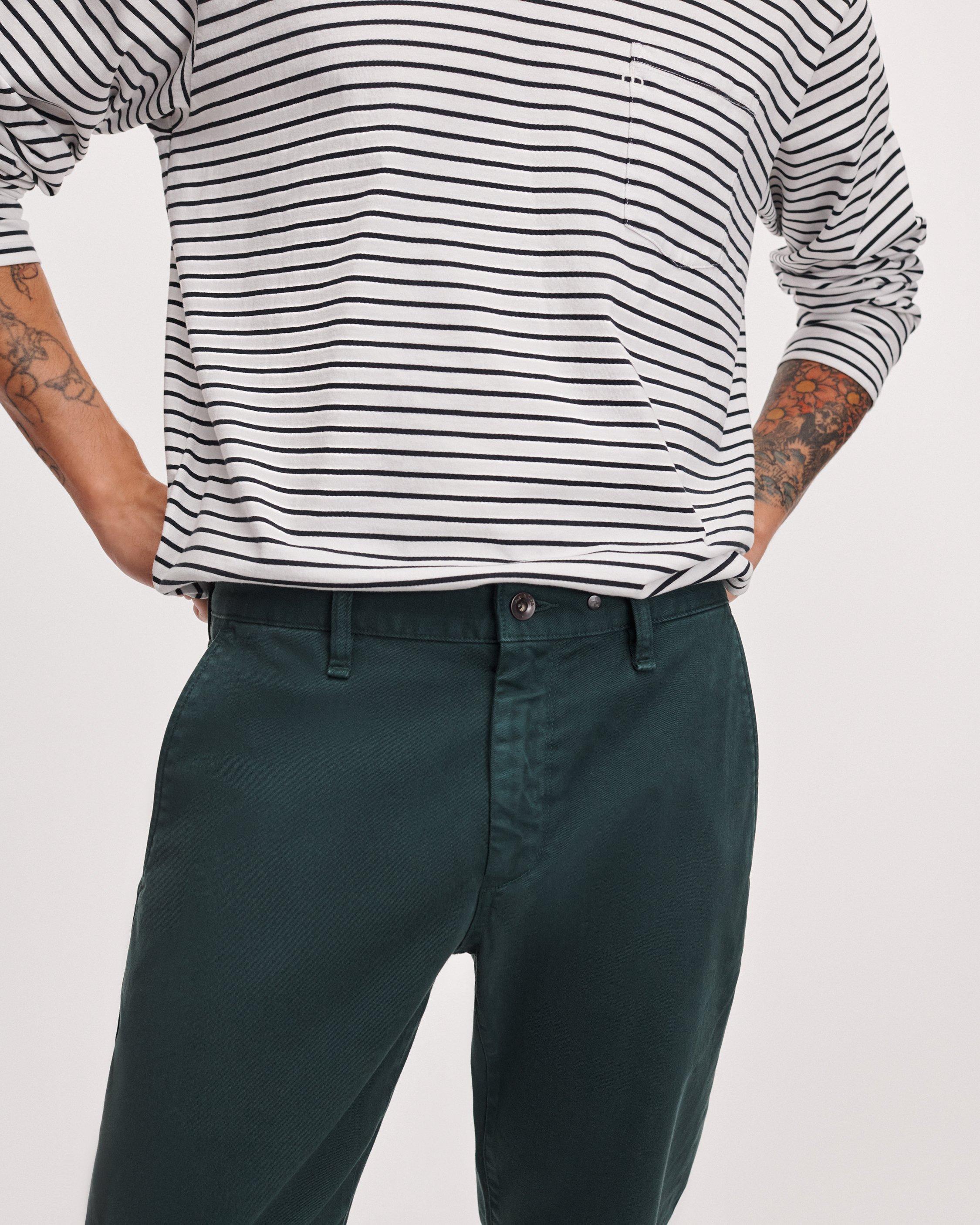Fit 3 Athletic Chino image number 4