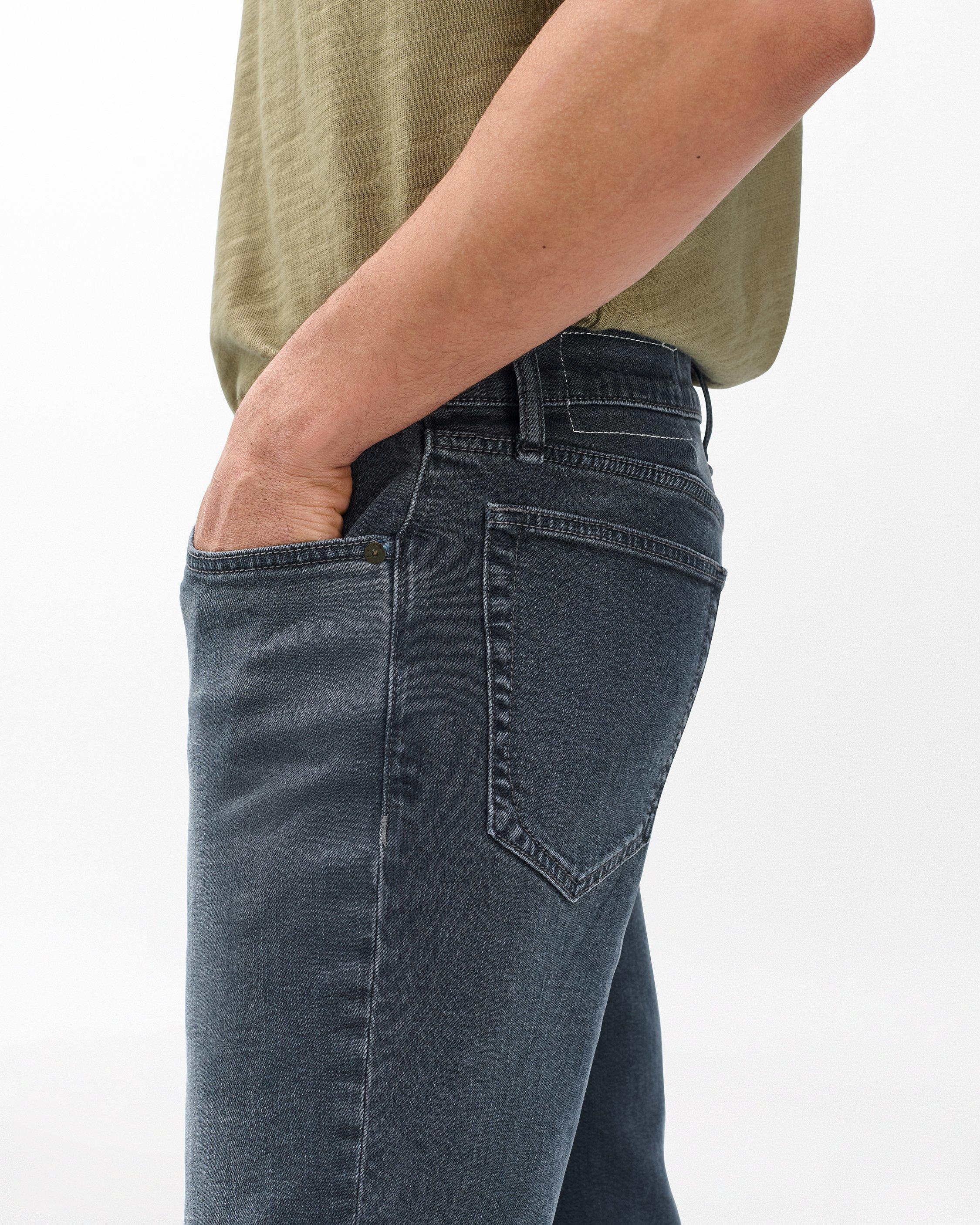 Fit 1 Skinny Jeans image number 5