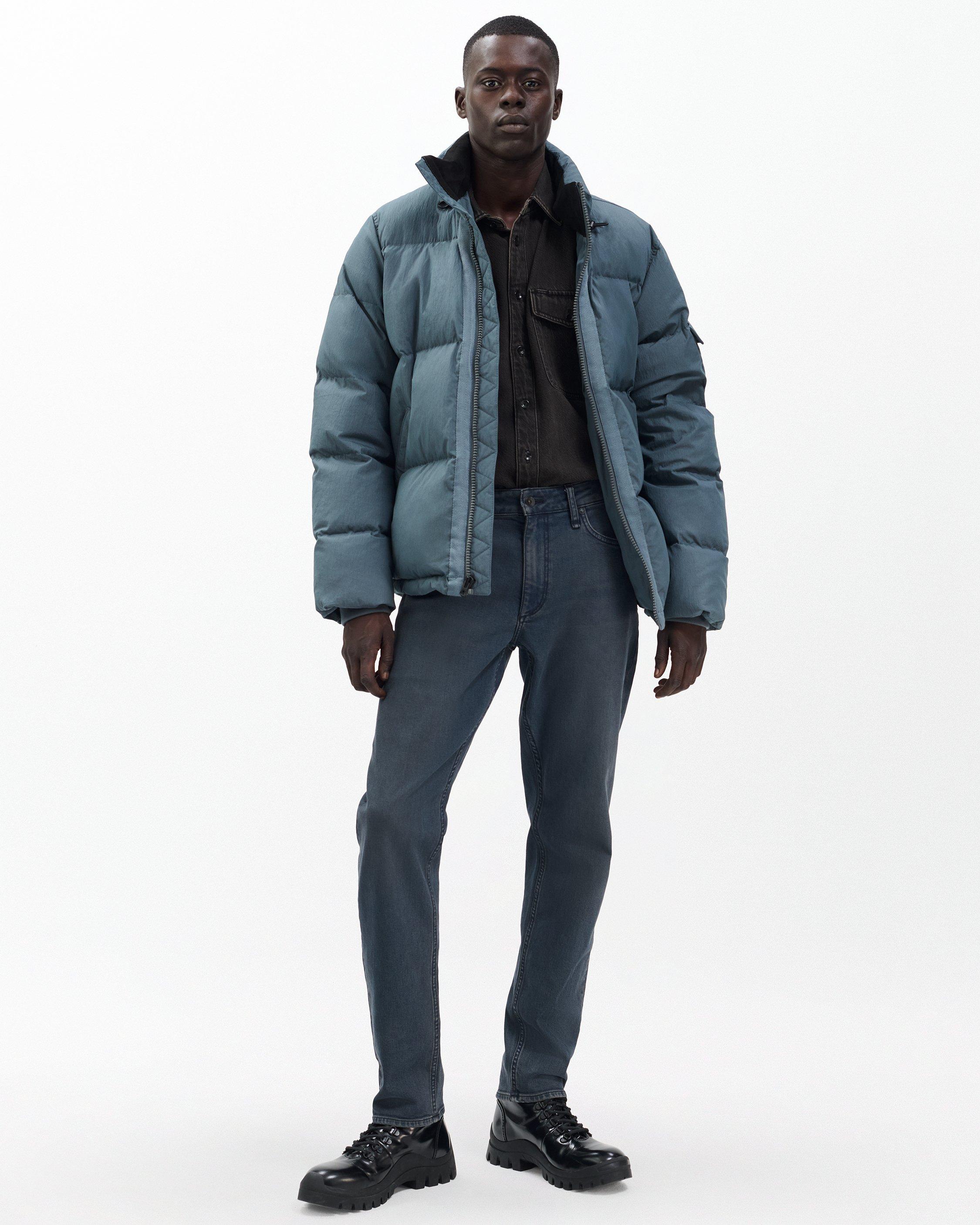 Fit 3 Athletic Jean image number 3