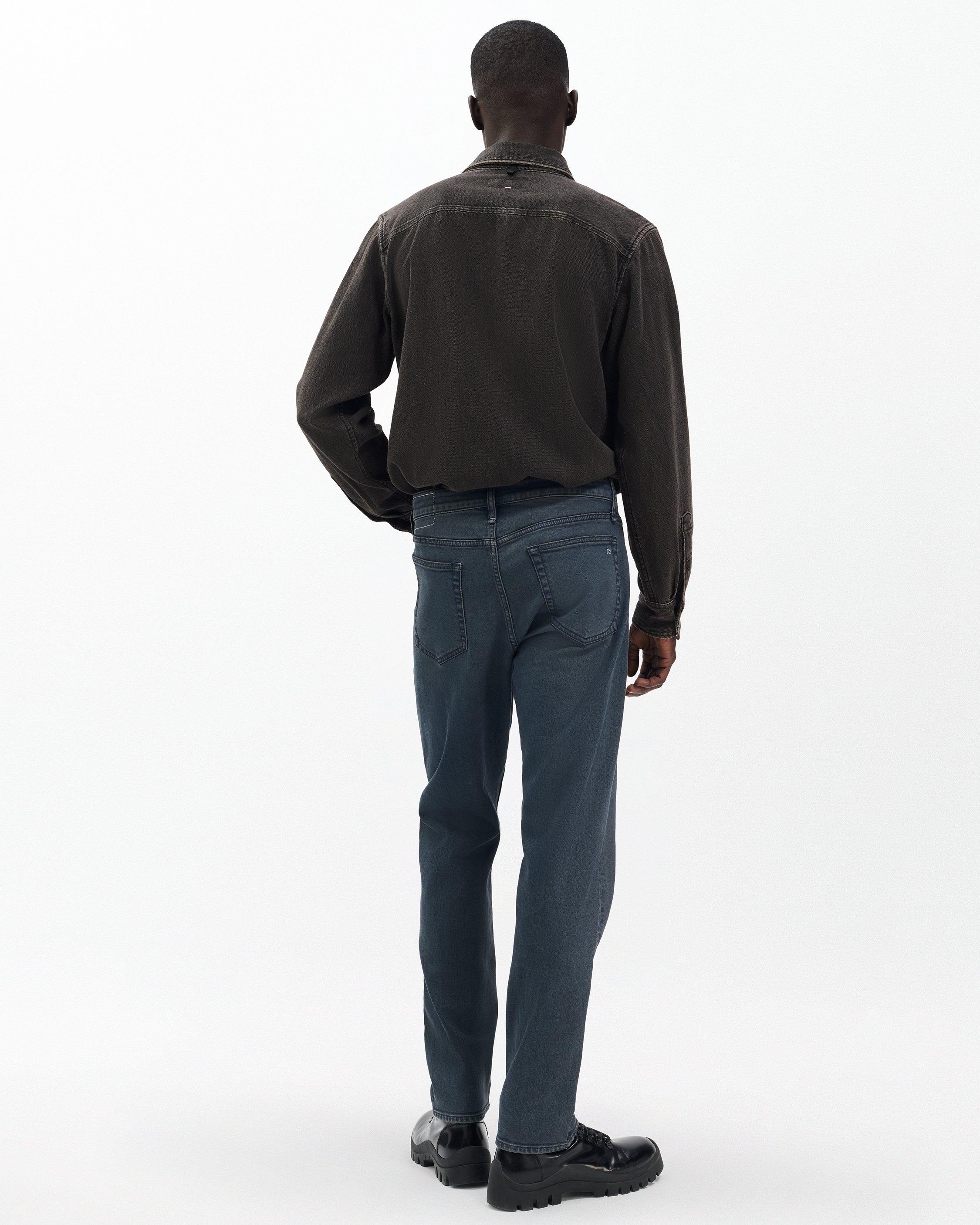 Fit 3 Athletic Jean image number 6