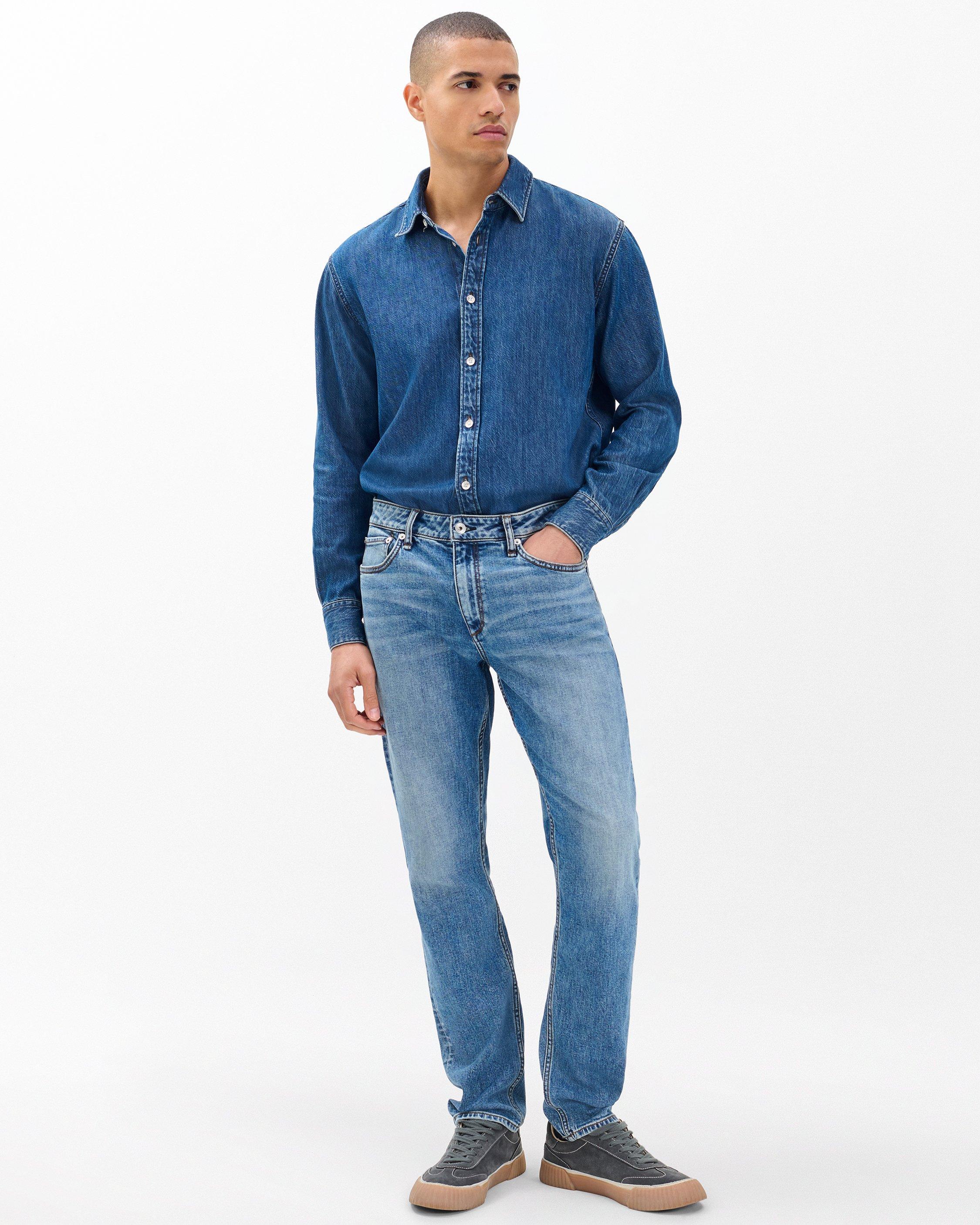 Fit 3 Athletic Jean image number 3