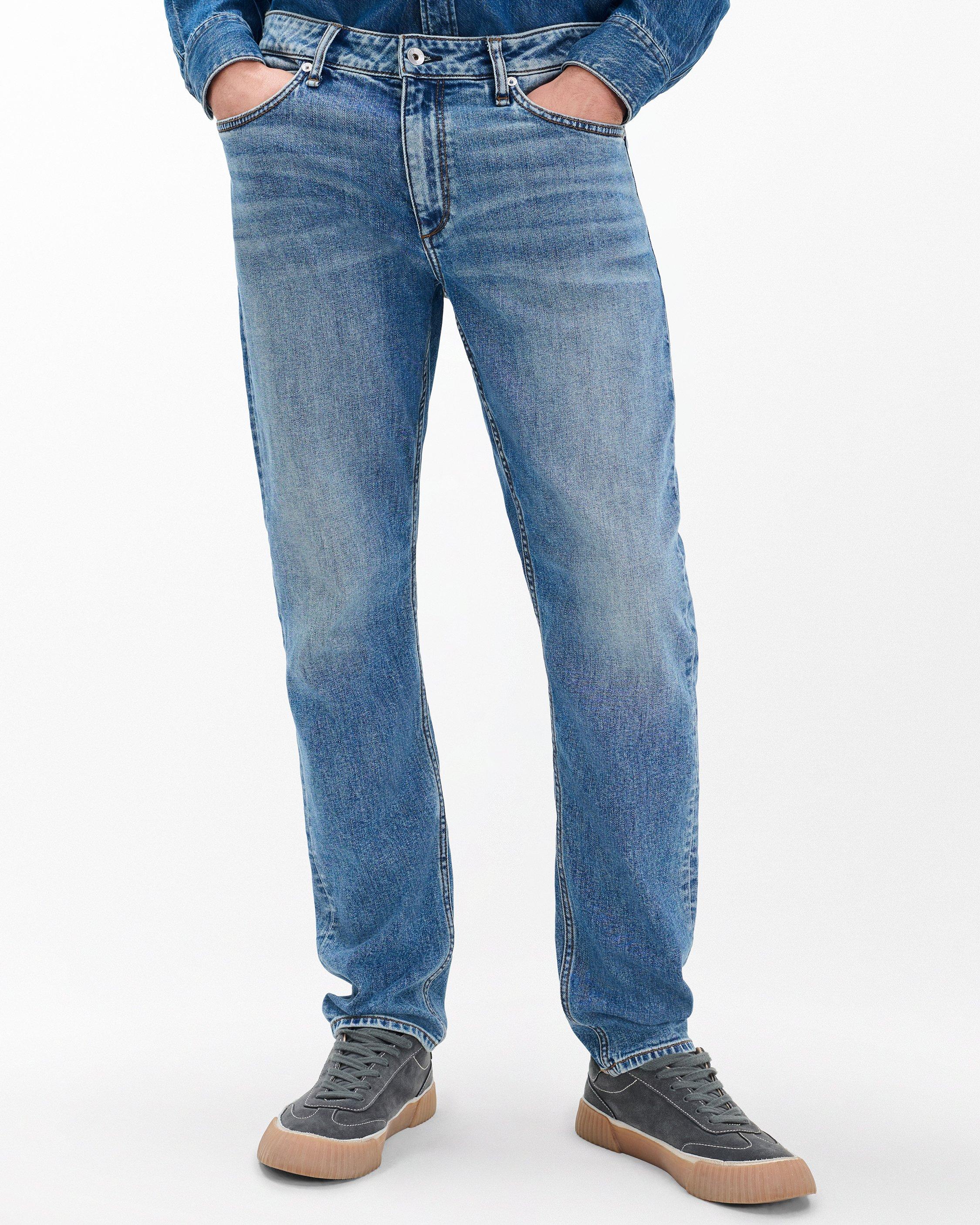 Fit 3 Athletic Jean image number 4