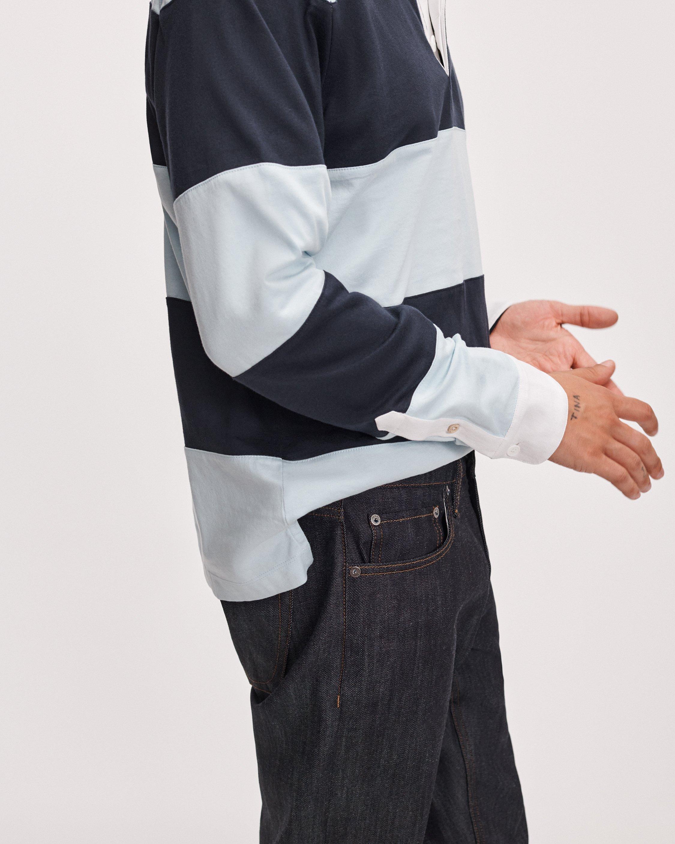 Fit 3 Athletic Jean image number 3