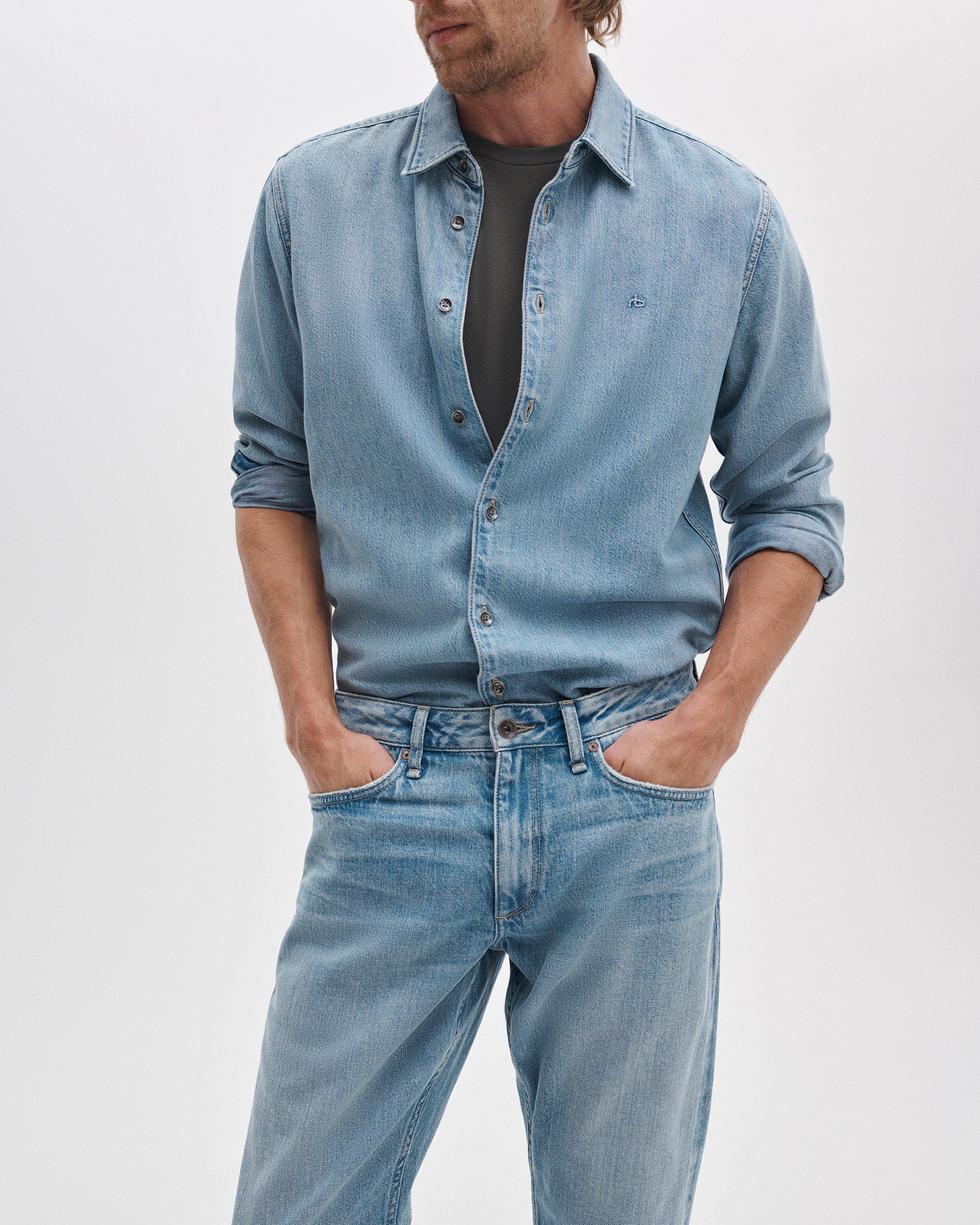 Fit 3 Athletic Jean image number 4