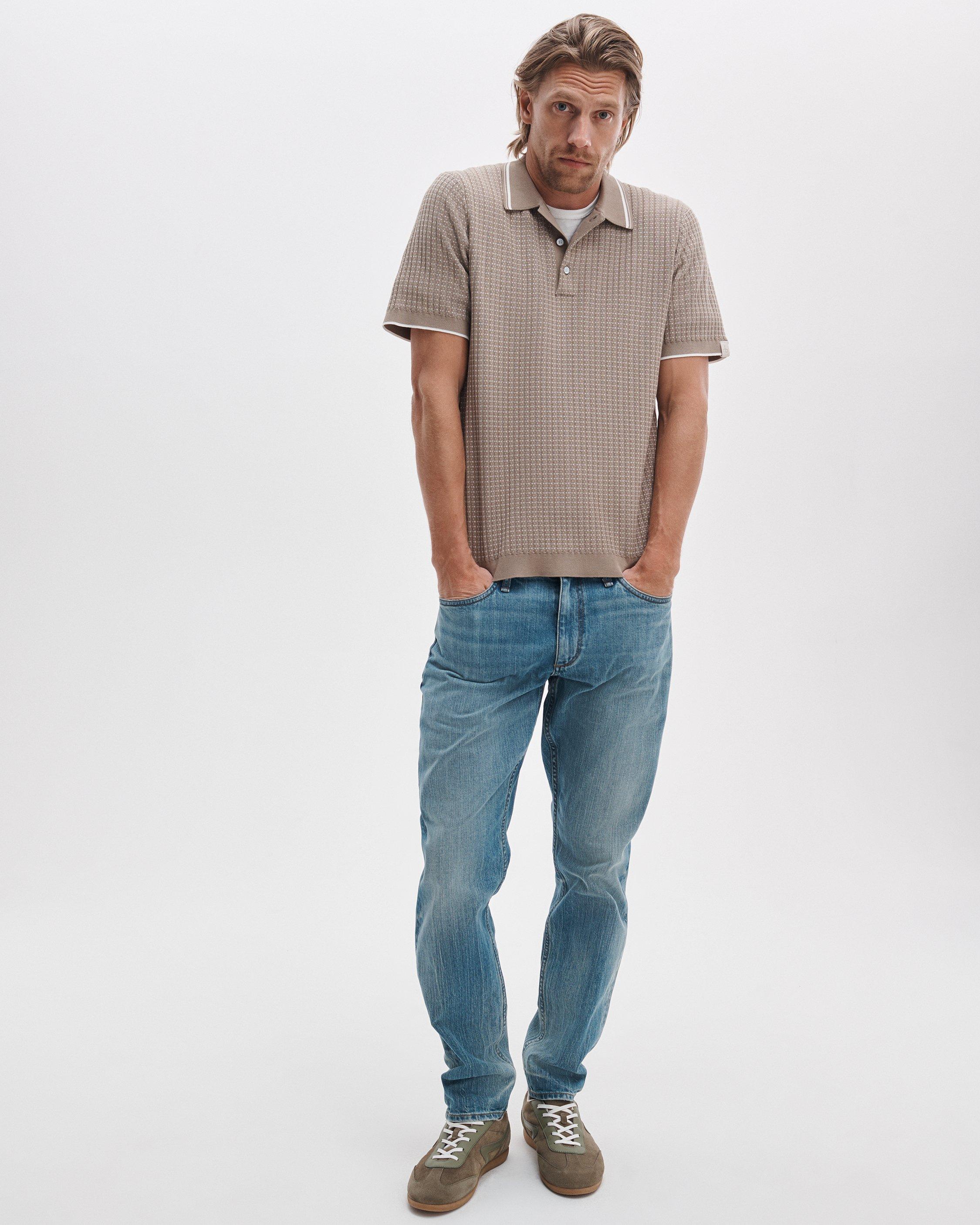 Fit 3 Athletic Jean image number 2