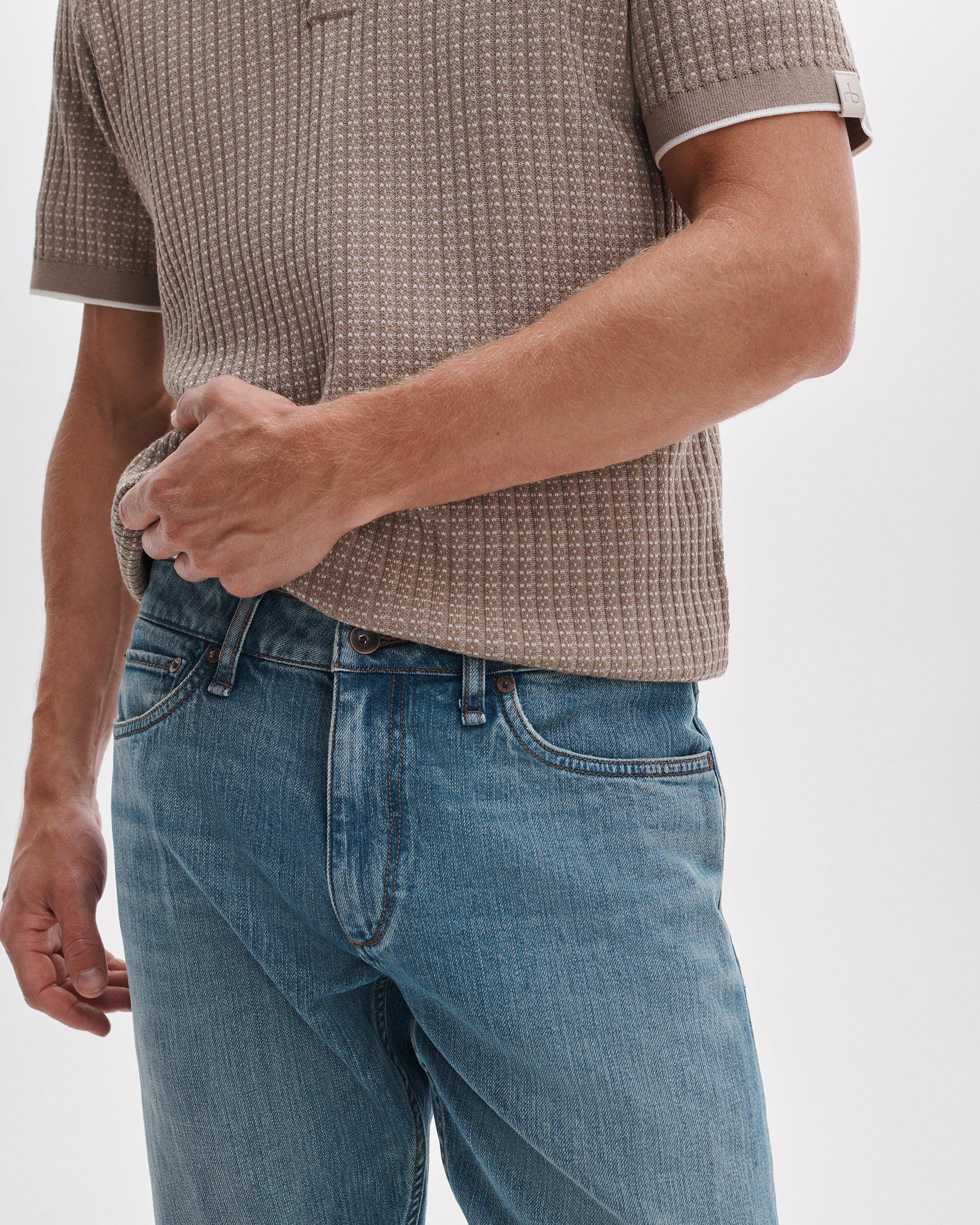 Fit 3 Athletic Jean image number 3