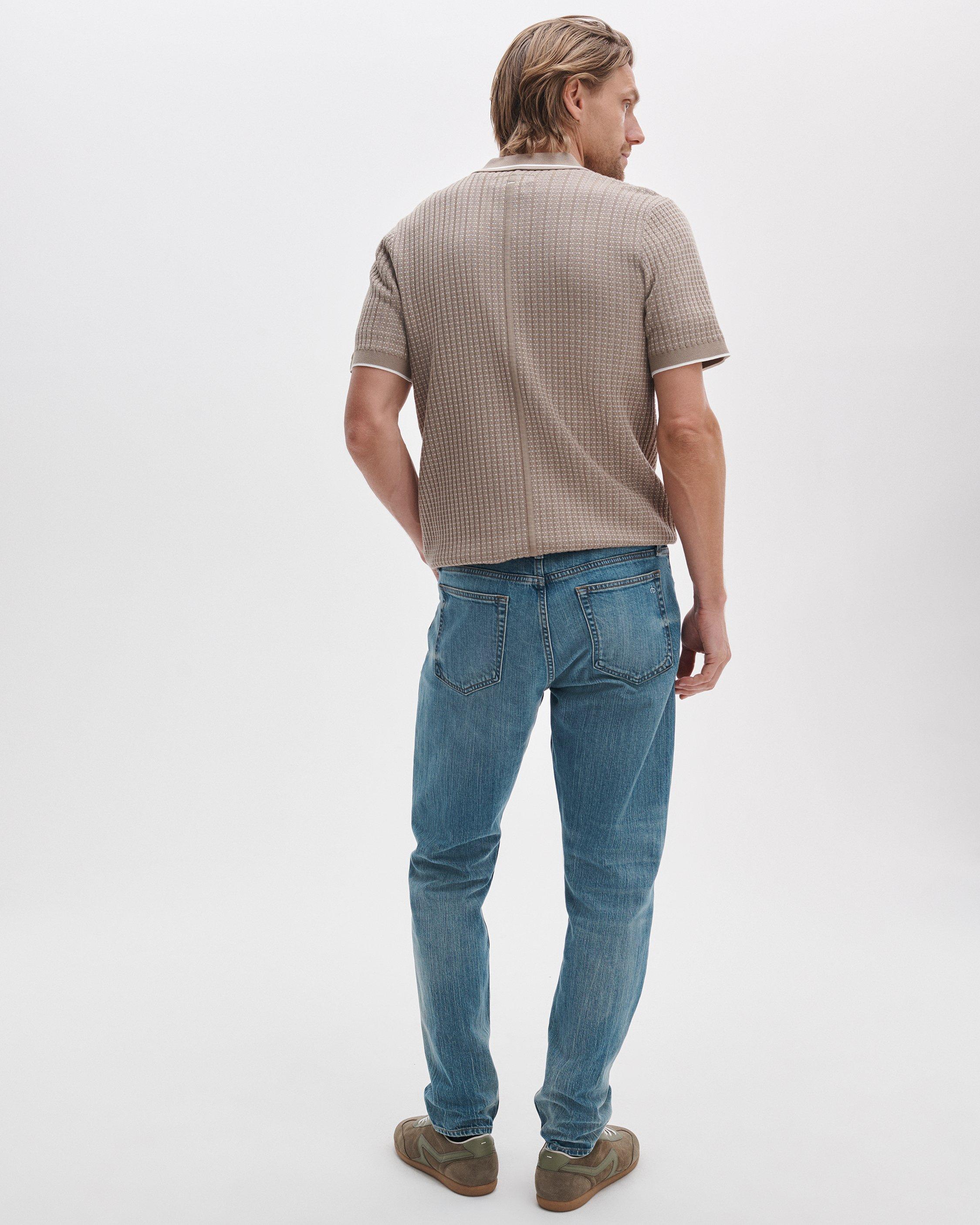 Fit 3 Athletic Jean image number 4