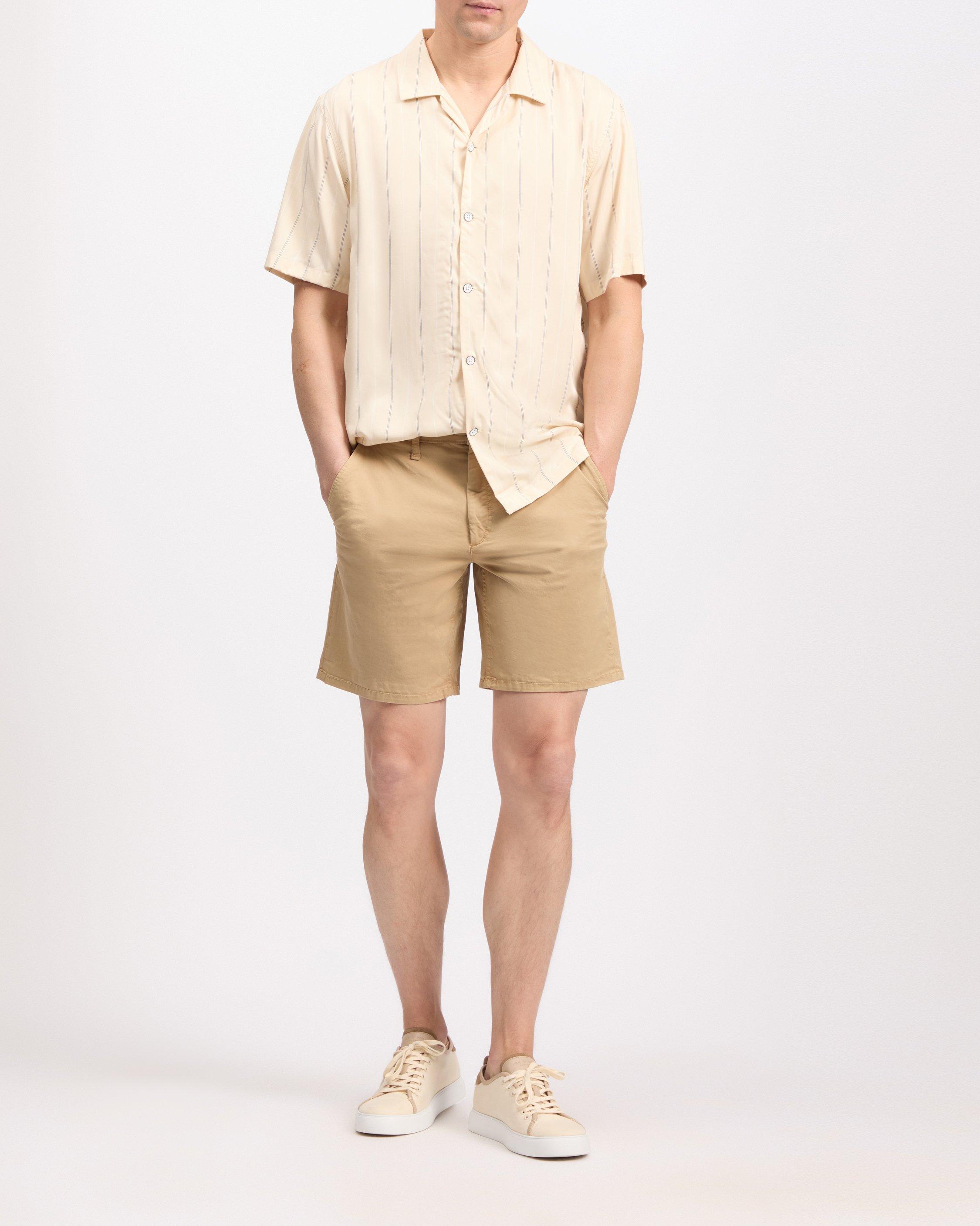 Standard Chino Short image number 1