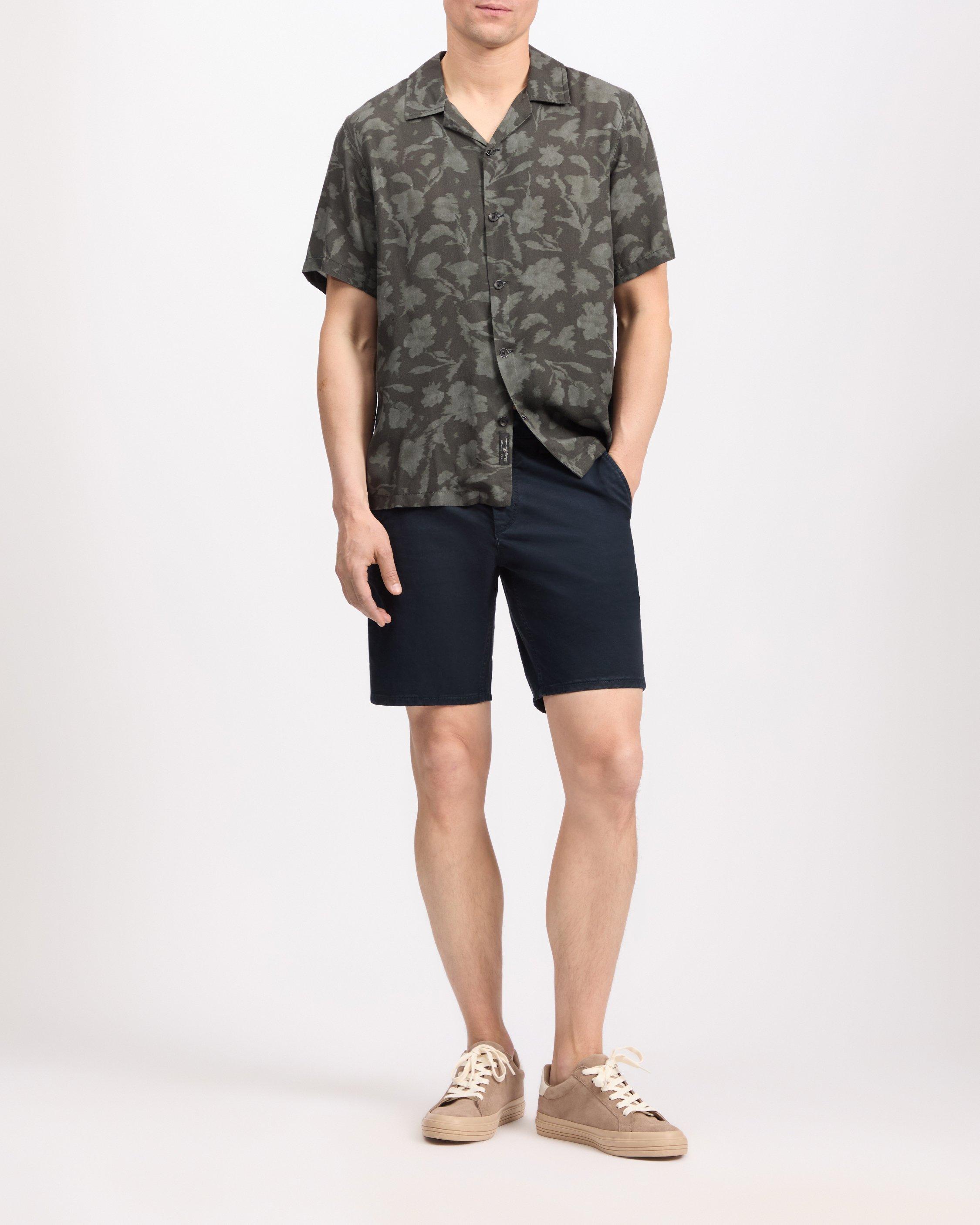 Standard Chino Short image number 1