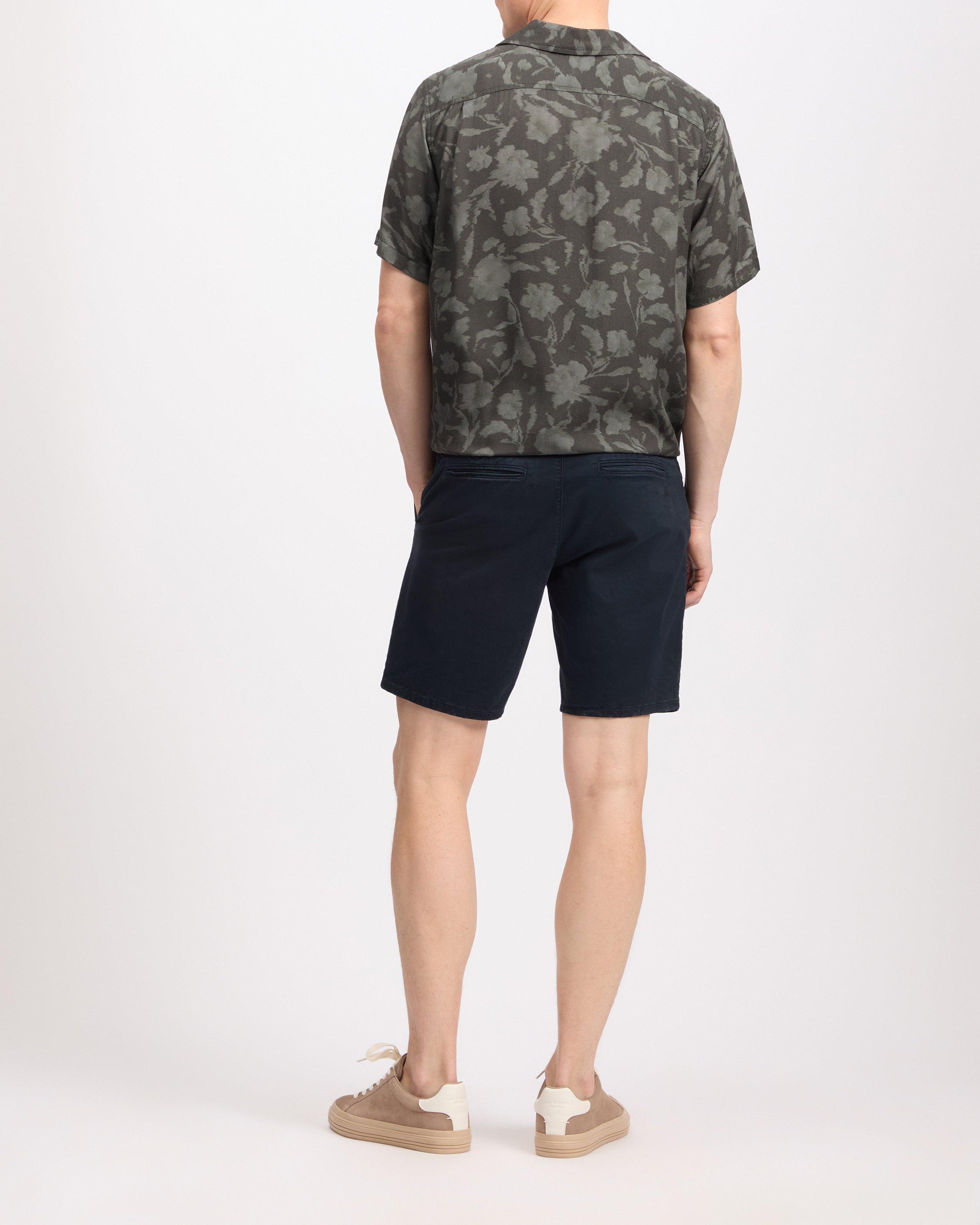 Standard Chino Short image number 2