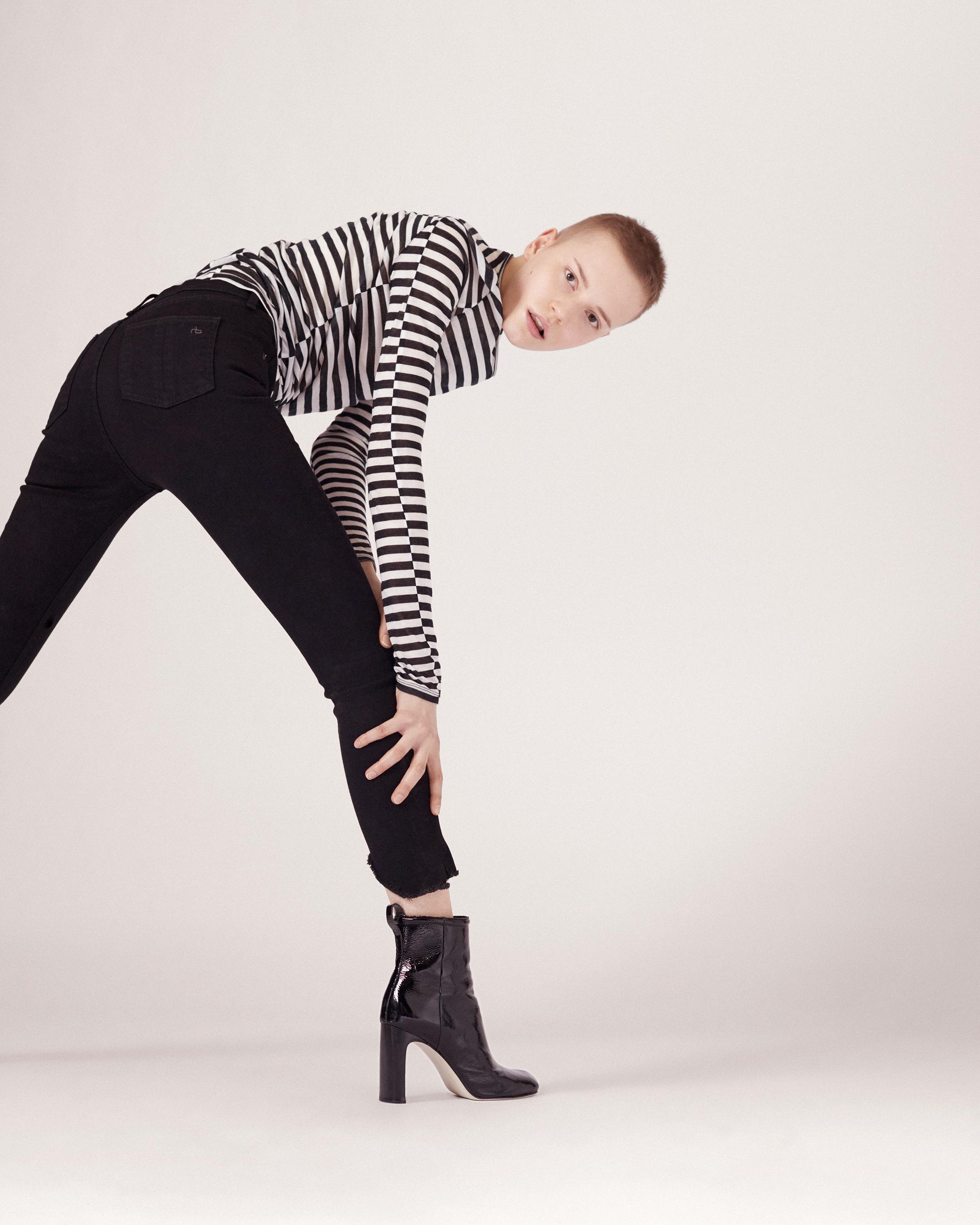 HIGH RISE ANKLE SKINNY image number 3