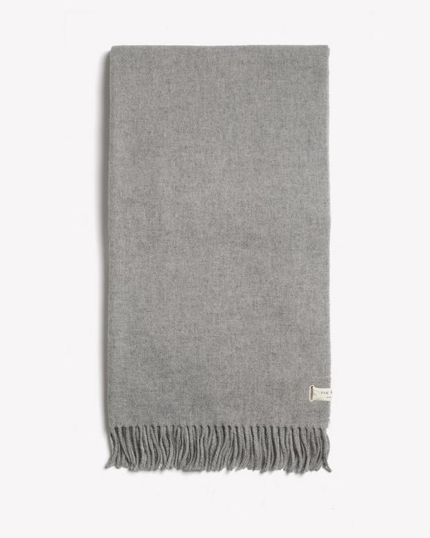 CLASSIC WOOL SCARF image number 1