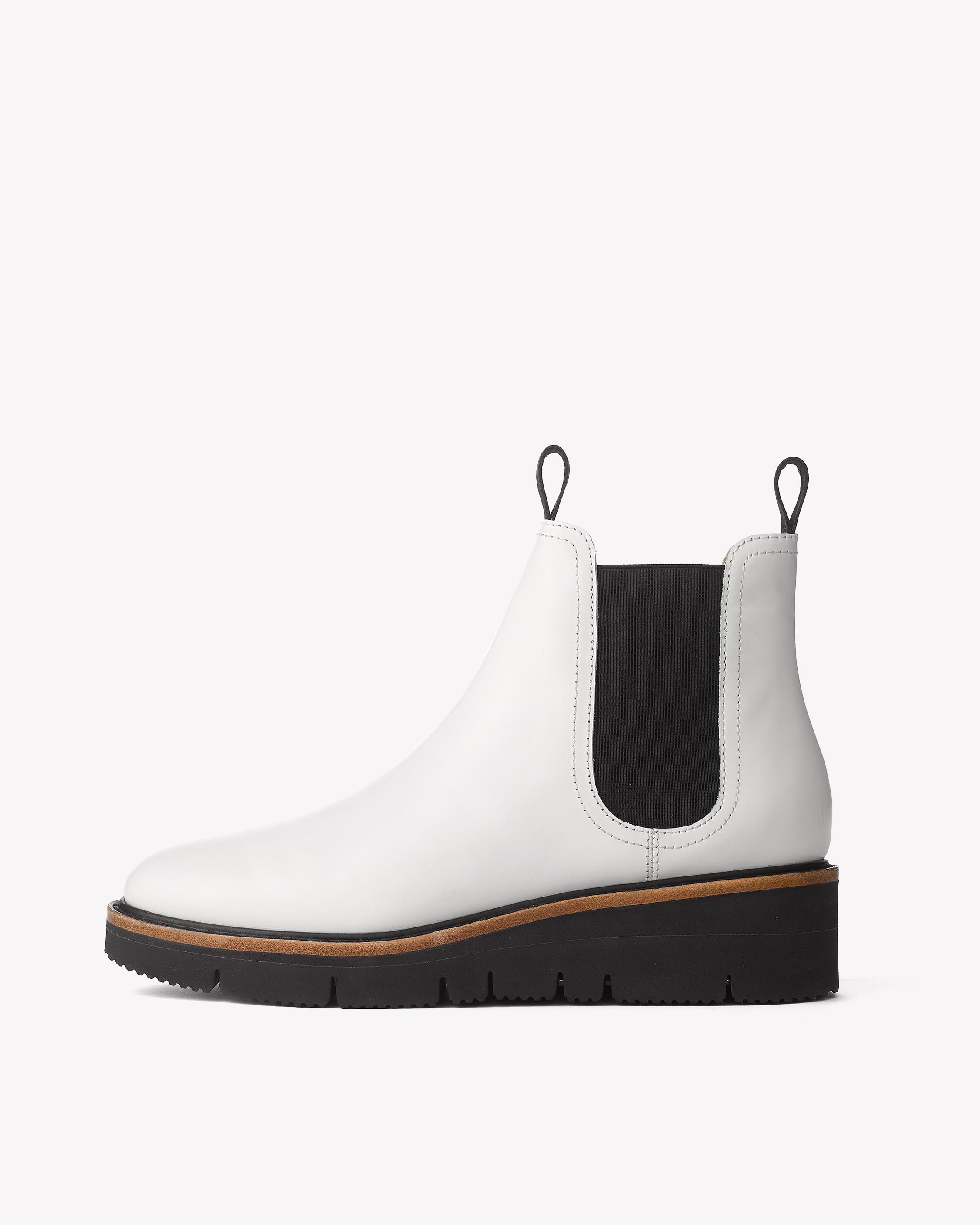 Taryn 2025 chelsea boot