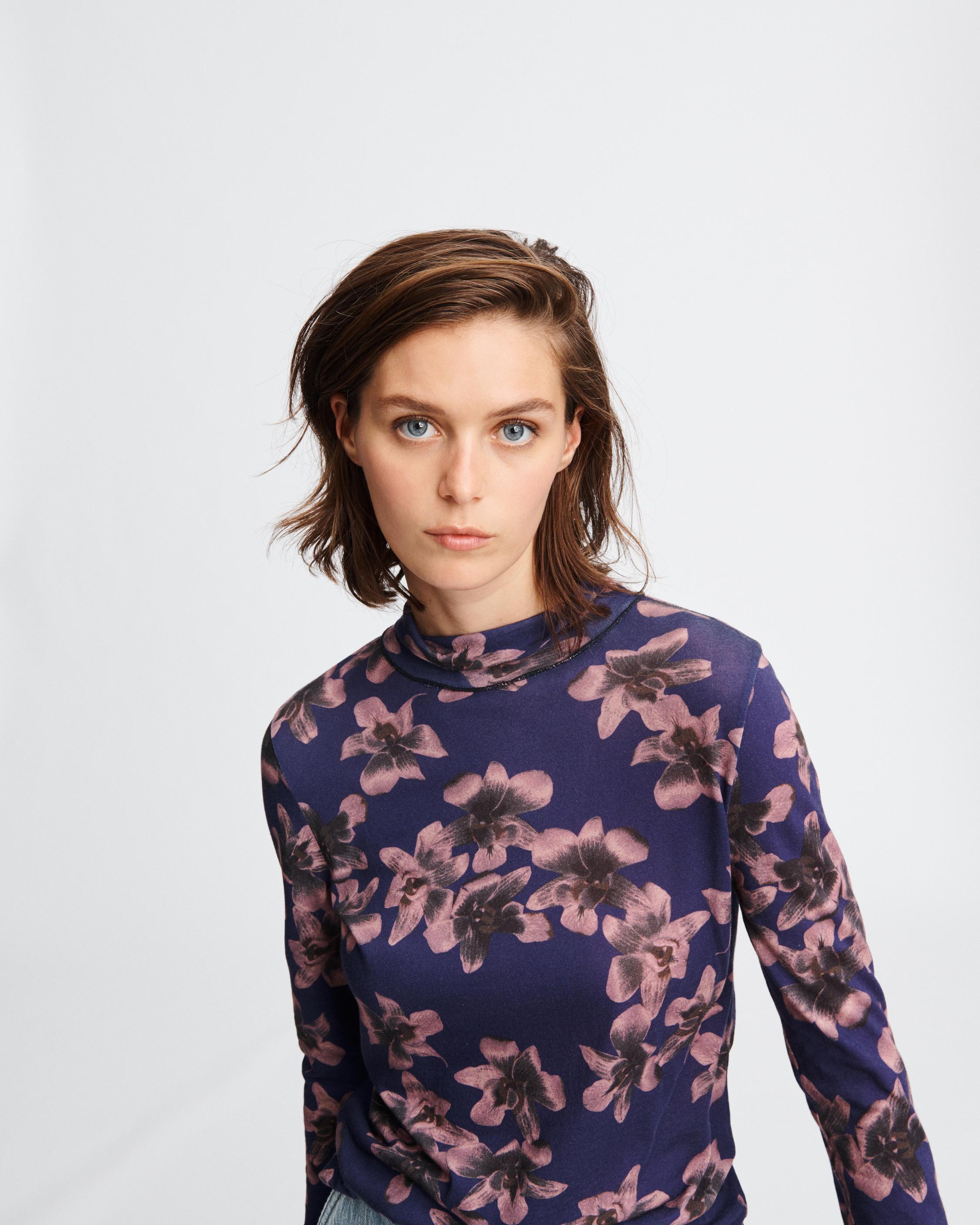 Patterned turtleneck sale