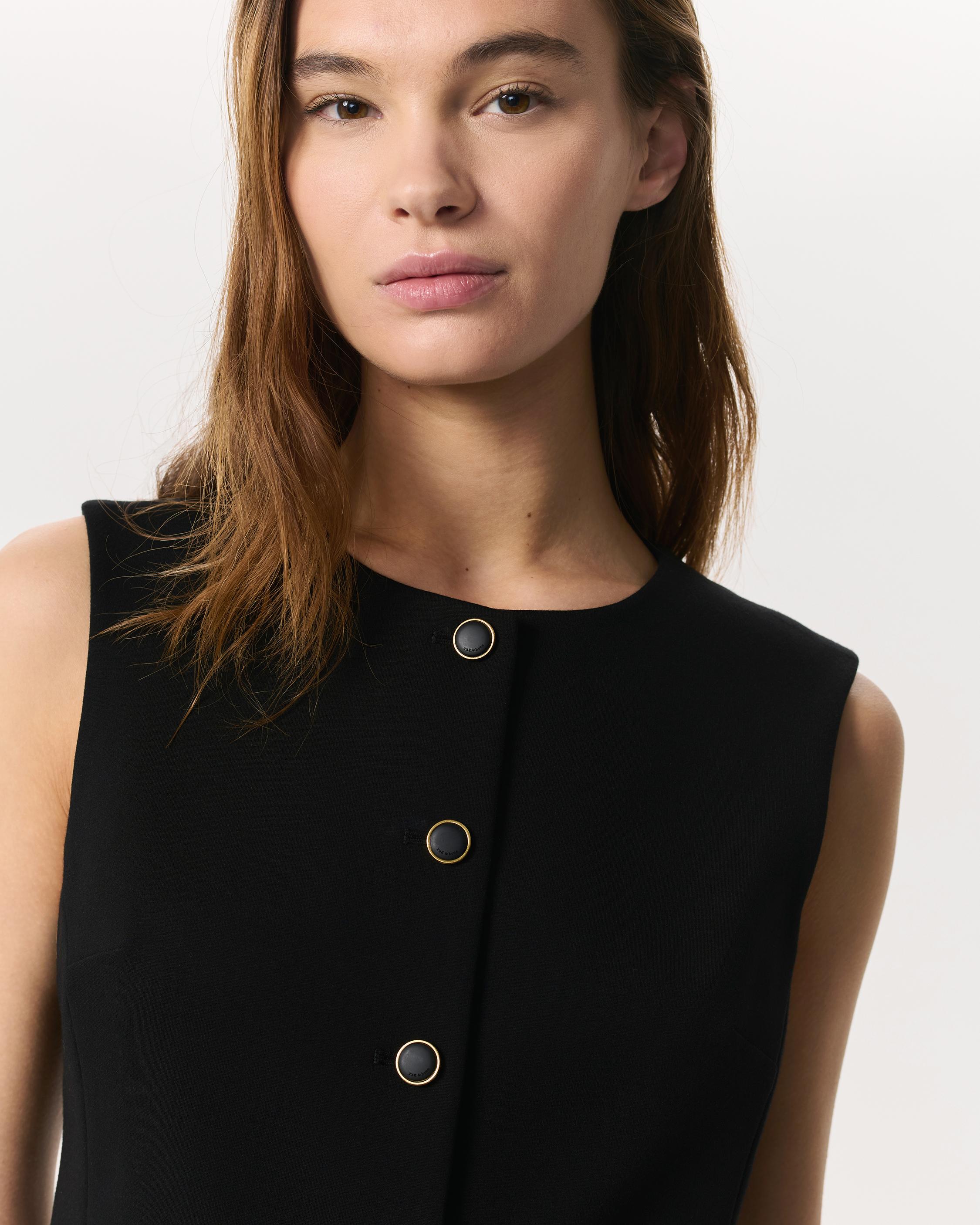 Irina Vest - image 3