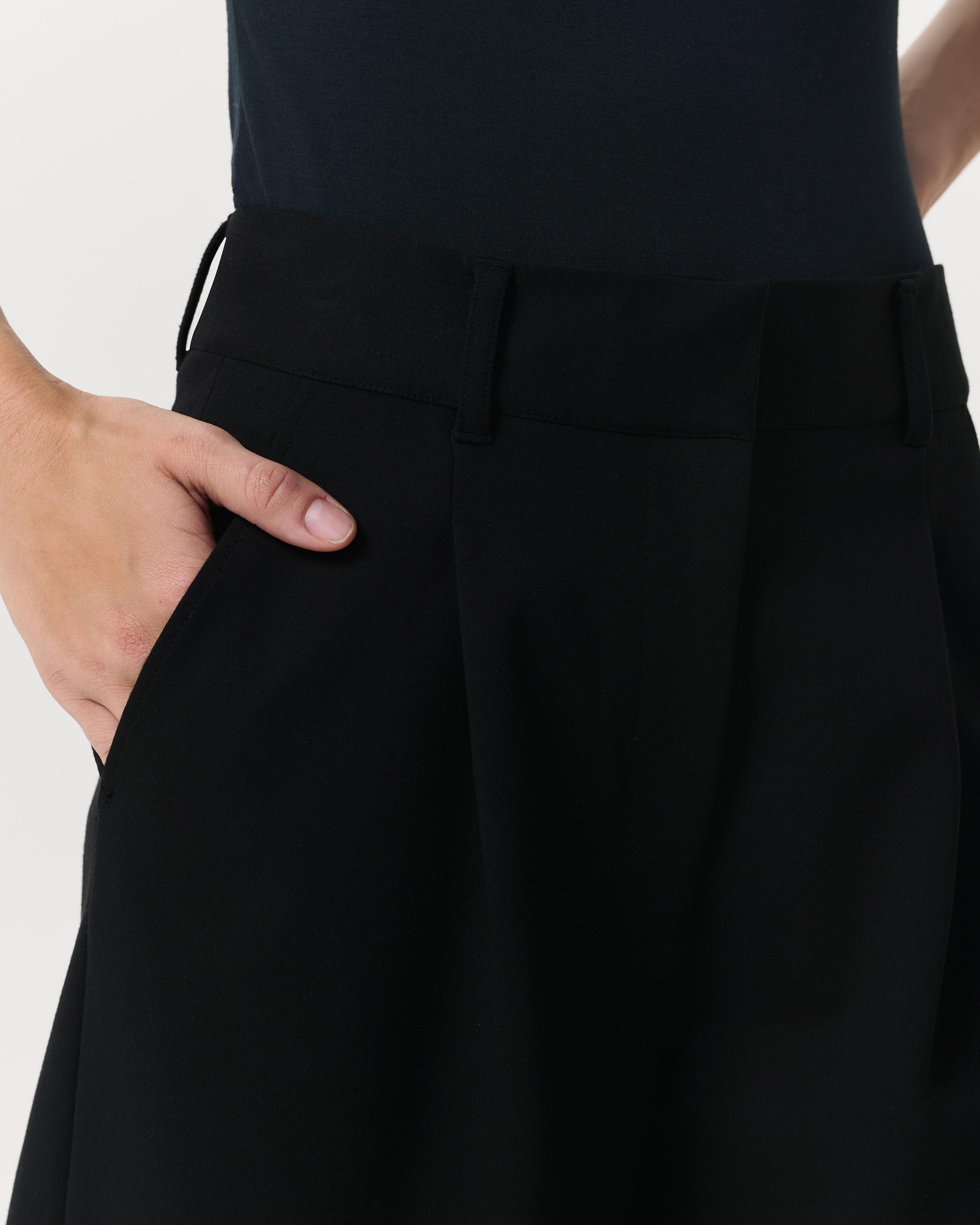 Irina Wide-Leg Shorts image number 4