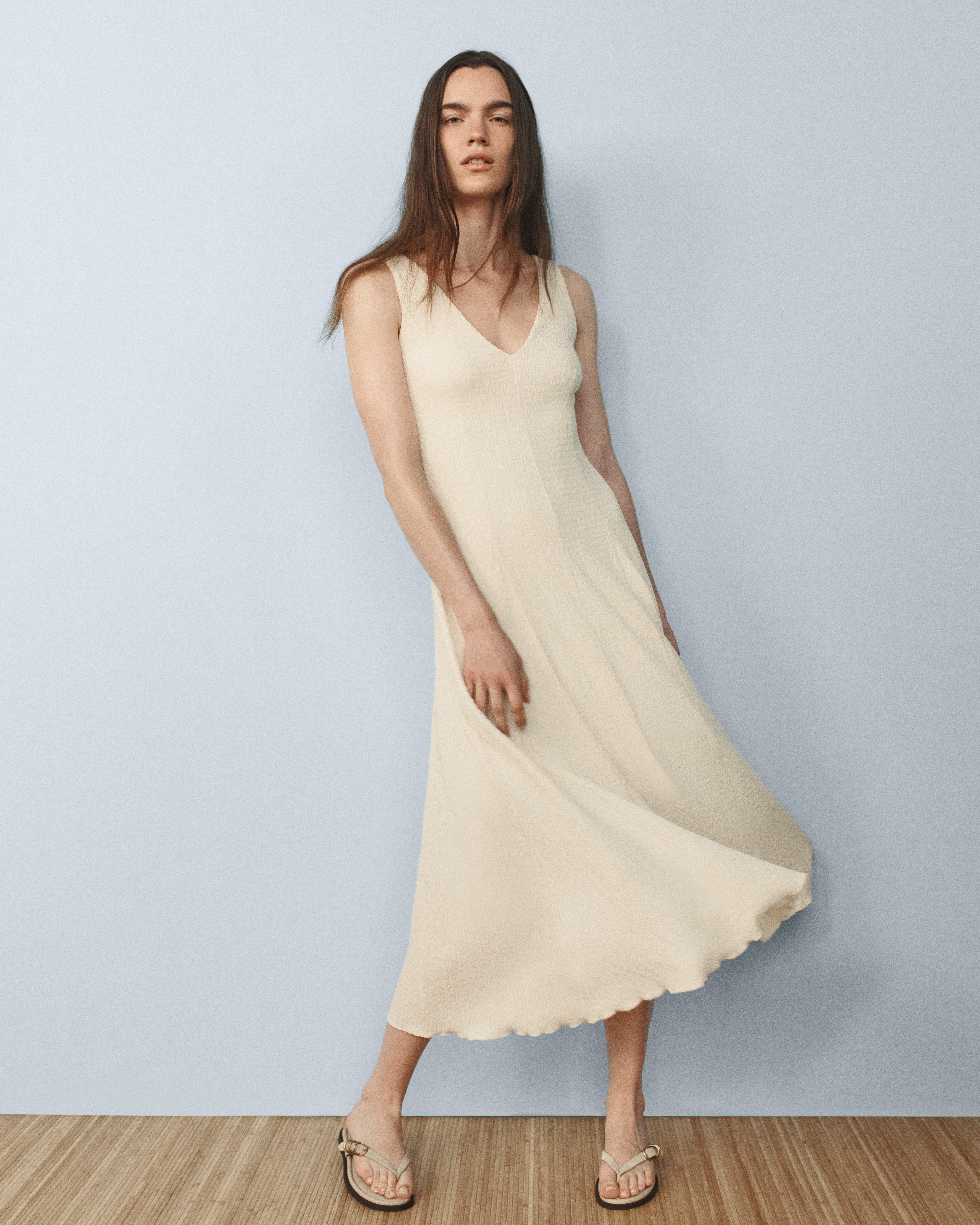 Lou V-Neck Midi Dress image number 8