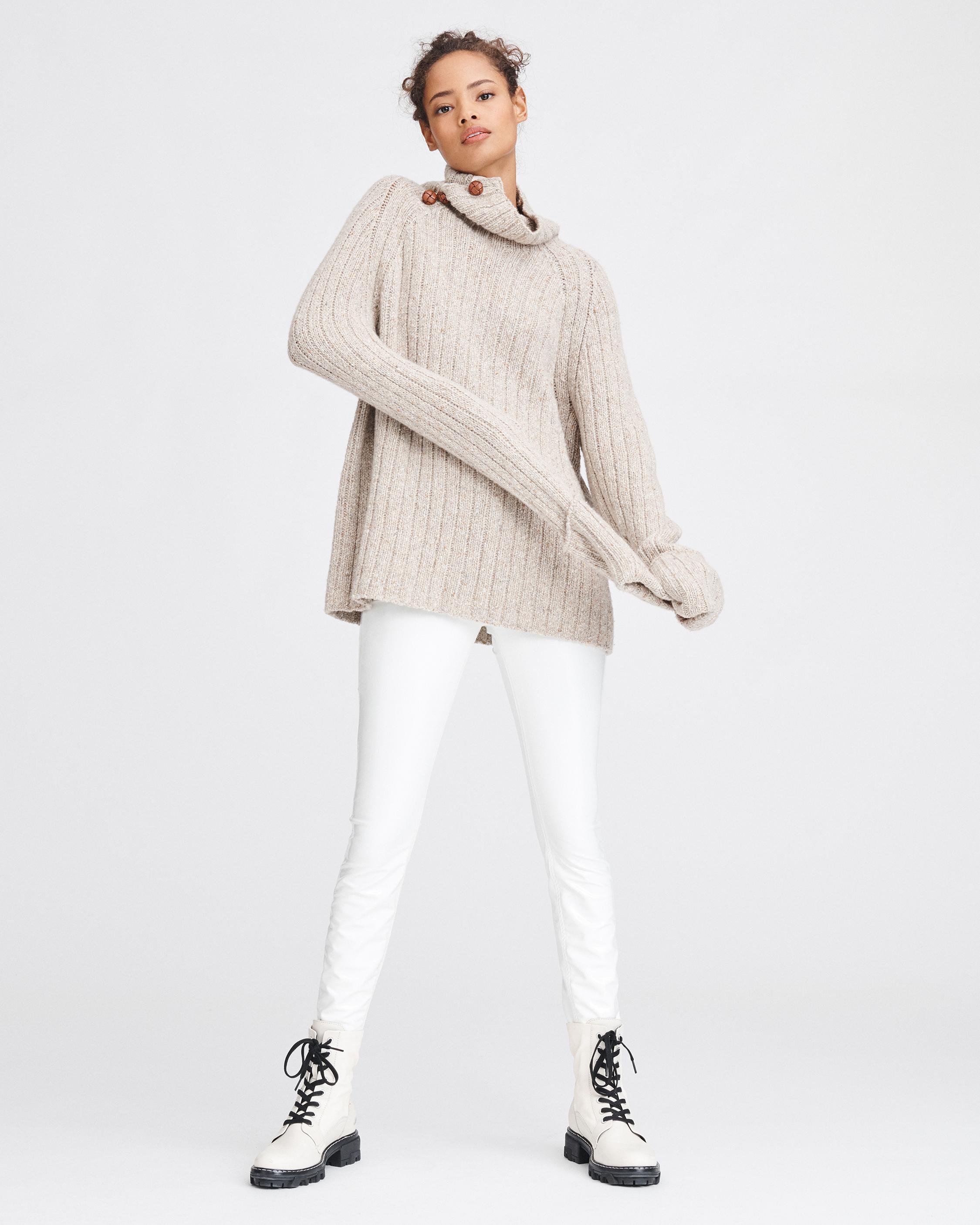 KLARK T-NECK image number 4