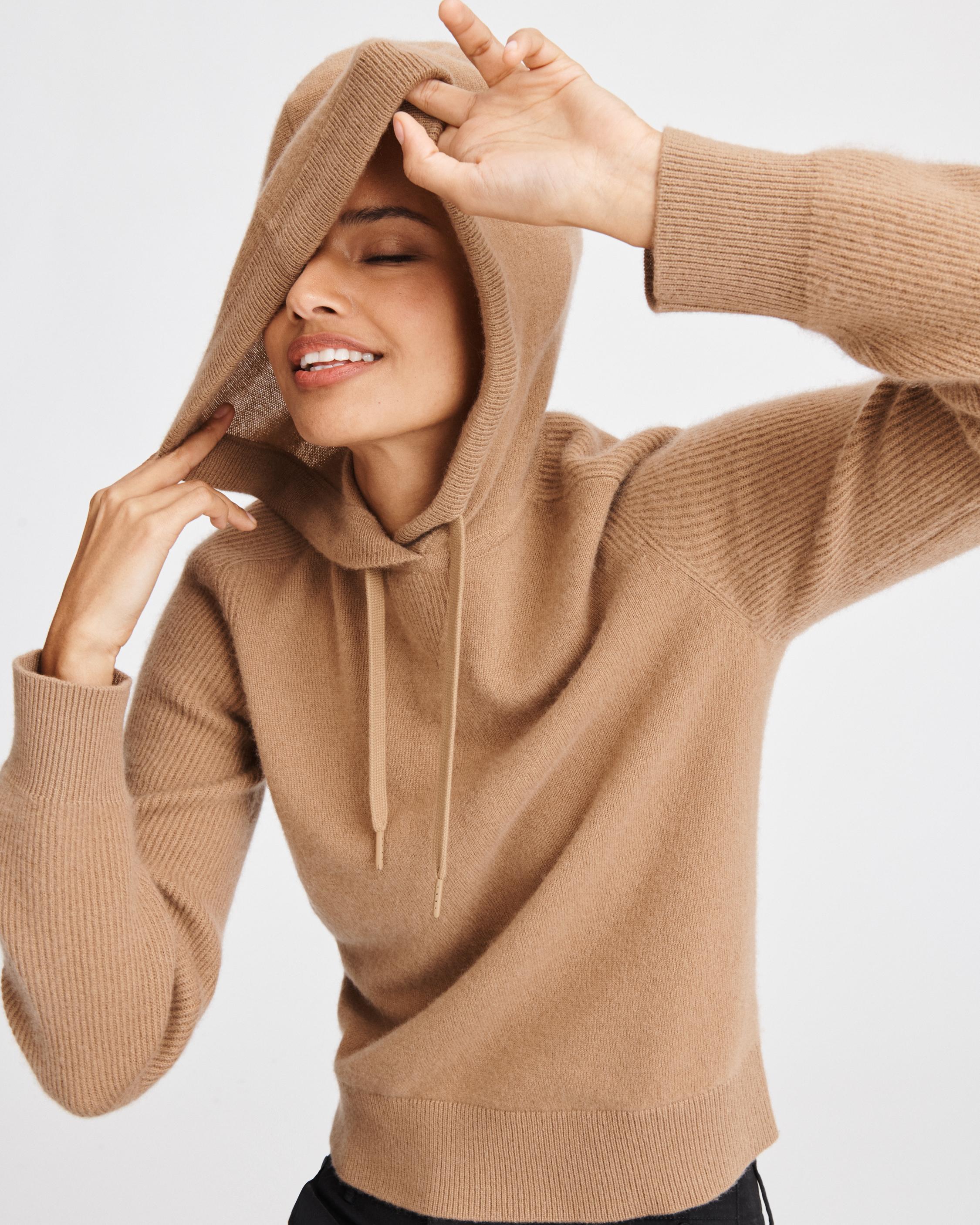 Cashmere sweater with hood