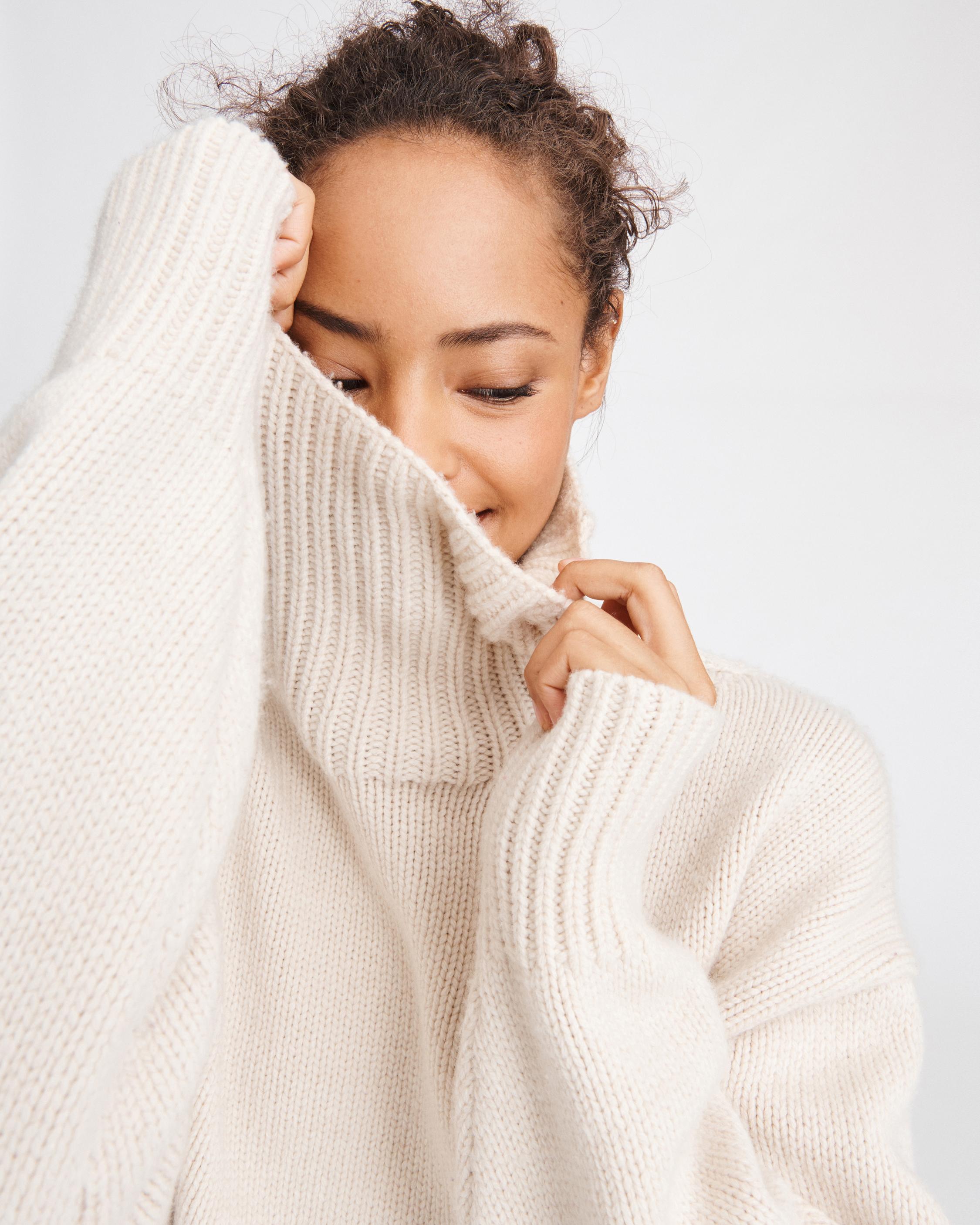 Lunet Chunky Turtleneck Sweater in Kelly Green rag bone