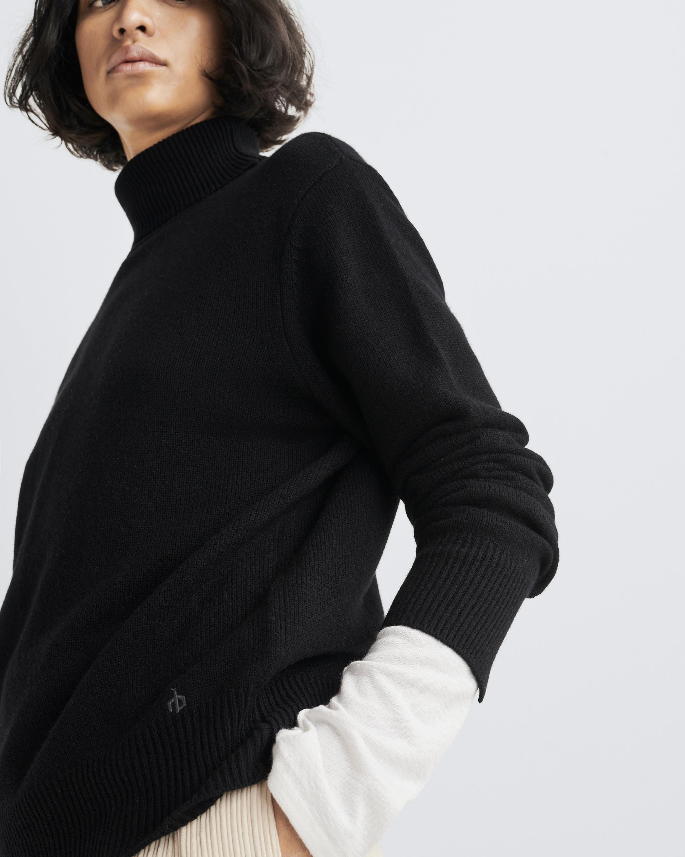 CASHMERE TURTLENECK SWEATER